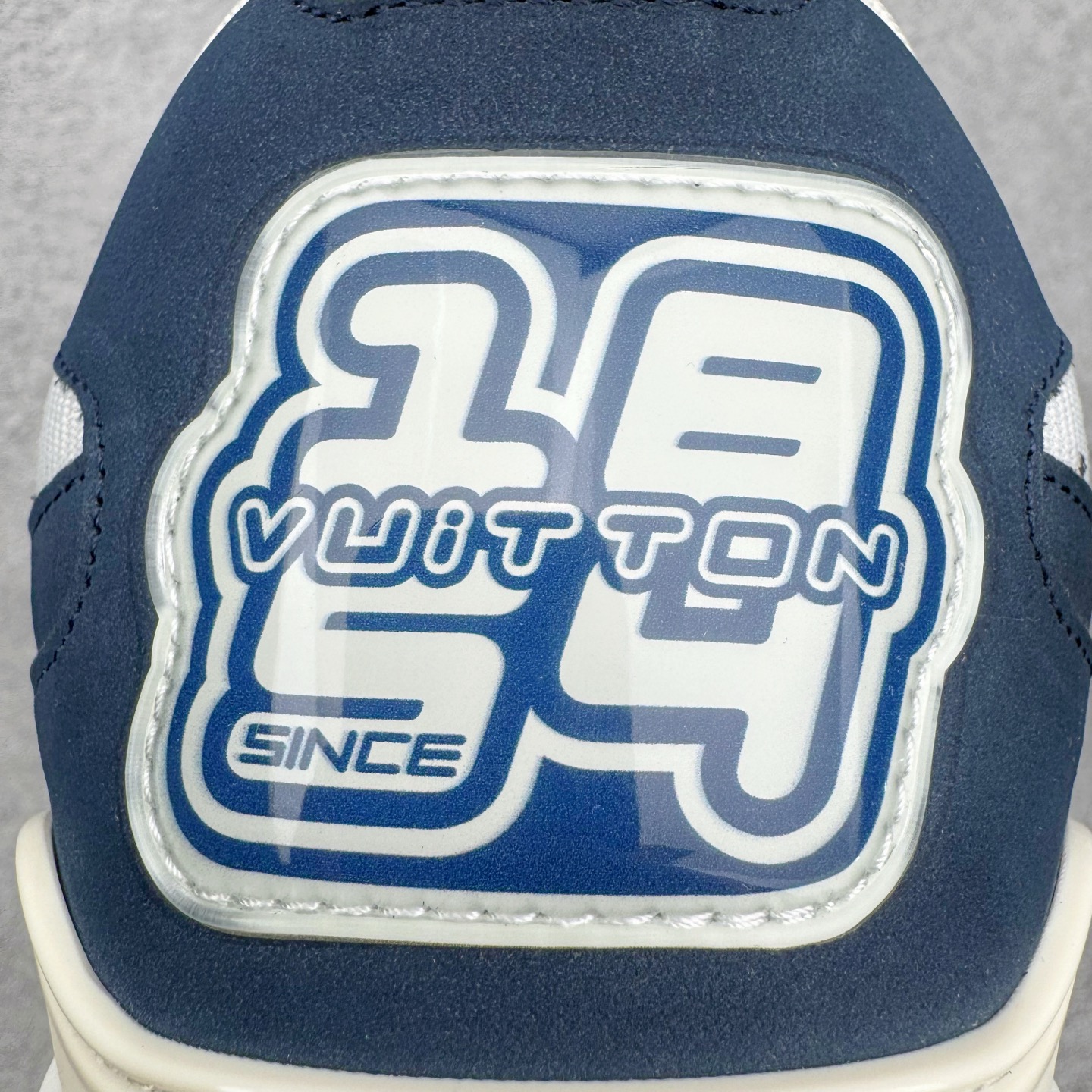 图片[11]-＃GD广顶 Louis Vuitton SKATE lv路易威登系带时装走秀运动时尚板鞋 外贸零售特供批次 2023全新纸板数据 印花高频效果碾压市面 市售天花板产物 耗时半年巨作 全套原厂新版原纸板楦头开发 原厂特供皮料加持 市场所有版本中综合最强的货品 GD实力大厂出品 全网最全配色更新最快 最成熟的做工稳定的品控 完美鞋型超高的清洁度 零毛边线头瑕疵 全套原楦原纸版原鞋开模 全网最具灵魂的版型 正确原装黄色鞋盒 正确中底印花 鞋面印花3D高频深度立体 全鞋电脑针车 紧密相连 针距密度一致 环保乳胶注塑鞋垫 厚度脚感还原原版 皮面裁剪部位 统一油边封口工艺 原装橡胶大底含胶量大底组合零偏差 专柜全套包装 防尘袋 说明书 质保卡 男女鞋 尺码：35 36 37 38 39 40 41 42 43 44 45-选品中心