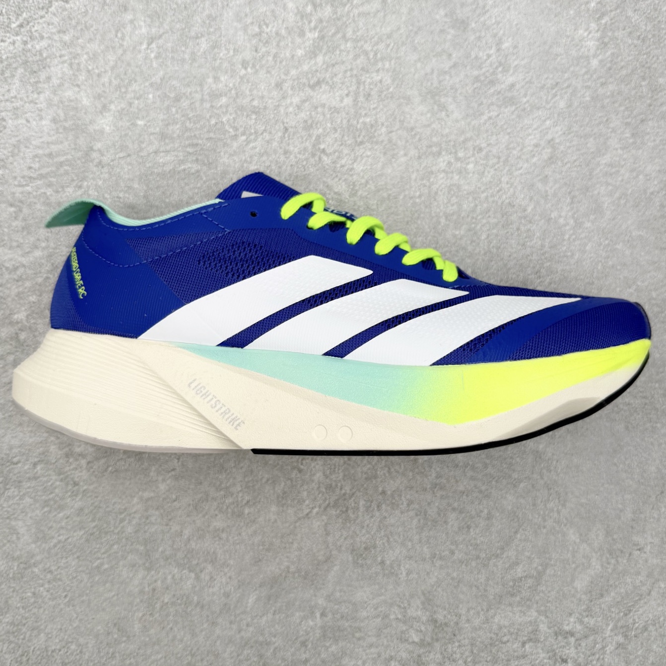 图片[5]-AD Adizero Drive RC M 马拉松竞速专业跑鞋 CELERMESH针织网面非常轻薄 纤维间的缝隙很大 可以保证跑步时的透气、排汗效果 鞋舌直接与两侧的内衬和鞋底连接在一起 在跑步过程中不会被鞋舌的左右移动所困扰 在标准鞋带孔的基础上再拓宽一组鞋带孔 适合不同脚型的需求 突破性 EnergyRods 技术，有助于跑者实现更好的成绩 中底独特的LIGHTSTRIKE PRO泡棉材质 微弹感觉在跑步过程中给予了良好的支撑体验 对于顶级精英和高水平进阶跑者来说 ADIOS PRO是一双值得信赖的竞速比赛用鞋 尺码：36 36.5 37.5 38 38.5 39 40 40.5 41 42 42.5 43 44 44.5 45-选品中心