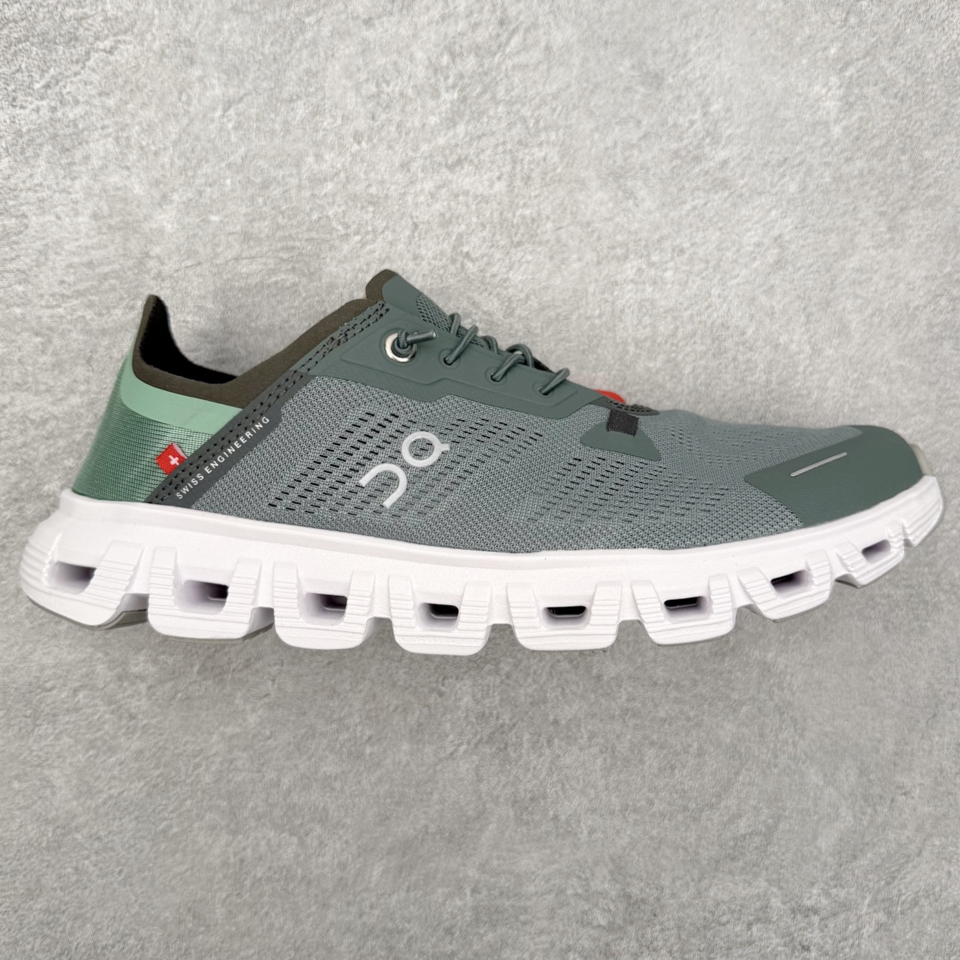 On昂跑 Cloud 6 Coast 潮流舒适 防滑耐磨 低帮 生活休闲鞋 此运动品牌 开创于2010年 缓震着陆、强效回弹、轻柔质感的设计构思始终是ON研制关键 与此同时基于“为全球提供革新性的跑步感受”信念 陆续推出了多款跑鞋及其以专业运动人体跑步工程学为设计关键的功能性跑步服饰设备 让跑者不费力气地畅快畅跑 尺码：36 36.5 37.5 38 38.5 39 40 40.5 41 42 42.5 43 44 44.5 45-选品中心