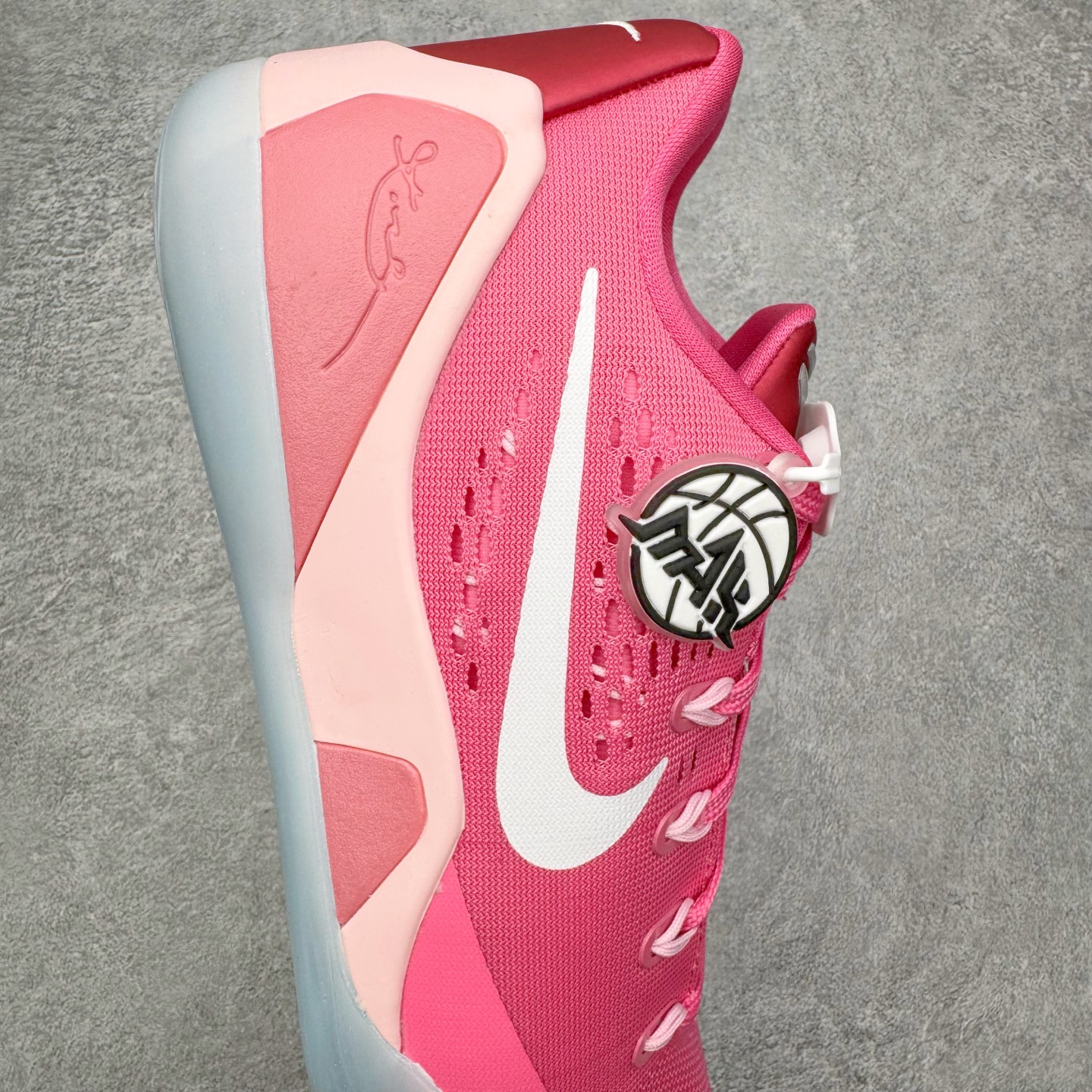 图片[6]-＃灭世/Max Nike Kobe 9 Low EM Think Pink PE 科比九代舒适减震防滑低帮篮球鞋 粉色 HQ4995-600 ✅原楦打造灵动版型 鞋头➕腰身➕后跟 360°无死角 ✅原厂工艺3层立体编织flyknit鞋面 厚度同步ZP吊打市场“纯原” ✅原厂碳板加持 立体感区分市场货品 ✅区分市场货品🌪过验级拉帮细节 ✅内置全新复刻版中底鞋垫 REACT缓震 密度增加抗衰减 ✅针对海外市场增加 47.5 满足精英选手实战需求 最强科9 灭世制造 用实力让情怀落地 👊🏻 尺码：39 40 40.5 41 42 42.5 43 44 44.5 45 46 47.5-选品中心