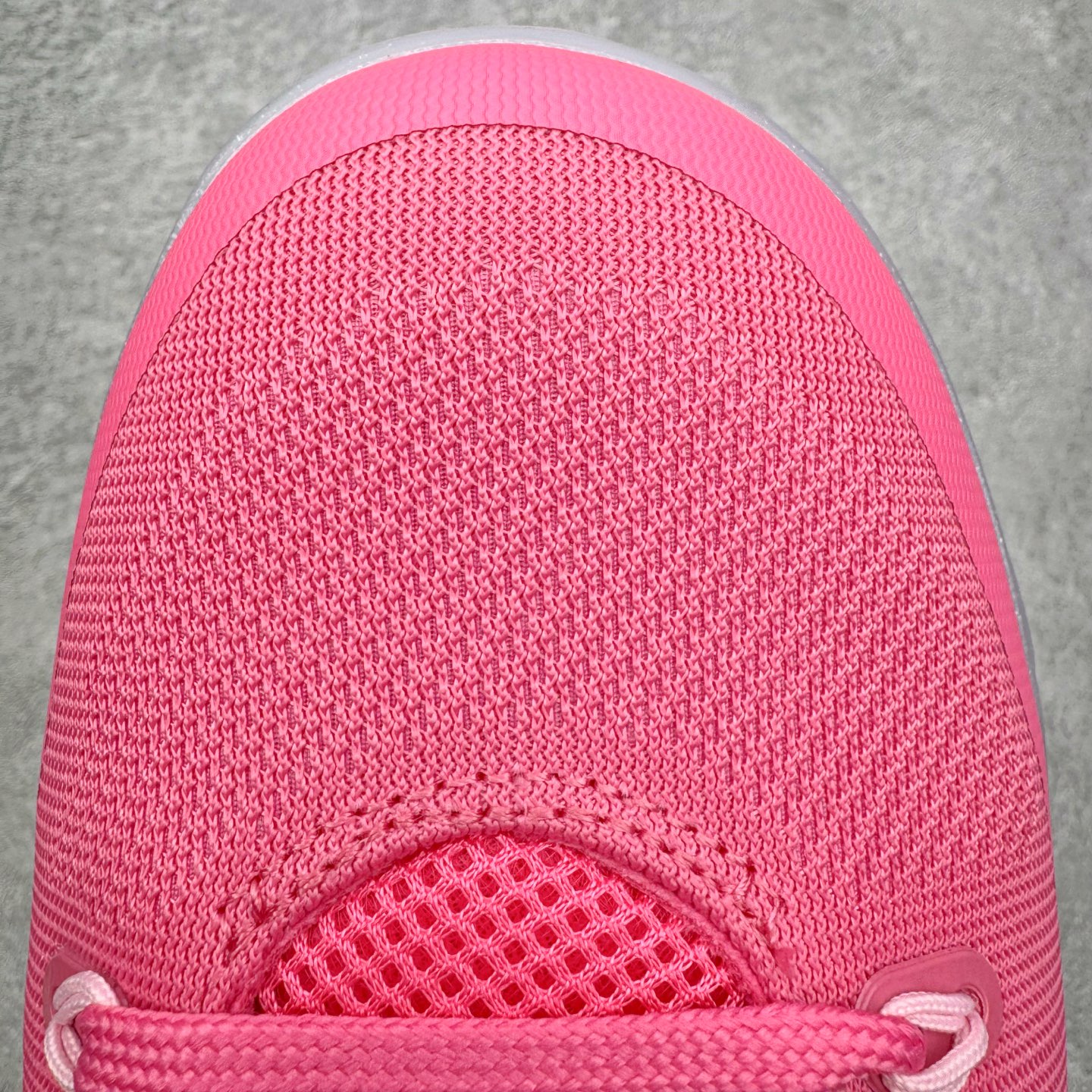 图片[15]-＃灭世/Max Nike Kobe 9 Low EM Think Pink PE 科比九代舒适减震防滑低帮篮球鞋 粉色 HQ4995-600 ✅原楦打造灵动版型 鞋头➕腰身➕后跟 360°无死角 ✅原厂工艺3层立体编织flyknit鞋面 厚度同步ZP吊打市场“纯原” ✅原厂碳板加持 立体感区分市场货品 ✅区分市场货品🌪过验级拉帮细节 ✅内置全新复刻版中底鞋垫 REACT缓震 密度增加抗衰减 ✅针对海外市场增加 47.5 满足精英选手实战需求 最强科9 灭世制造 用实力让情怀落地 👊🏻 尺码：39 40 40.5 41 42 42.5 43 44 44.5 45 46 47.5-选品中心
