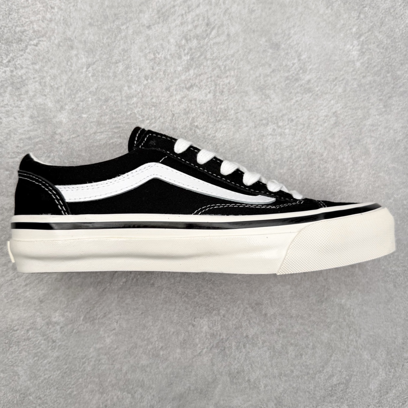 Vans Old Skool 36 DX 范斯官方 安纳海姆 黑白/棋盘格 全新VPS高阶支线 新款升级 可抽取鞋垫 完善鞋身结构并提升脚感 从鞋型和贴合度方面重塑鞋款 低帮休闲帆布滑板鞋 尺码：35 36 36.5 37 38 38.5 39 40 40.5 41 42 42.5 43 44-选品中心