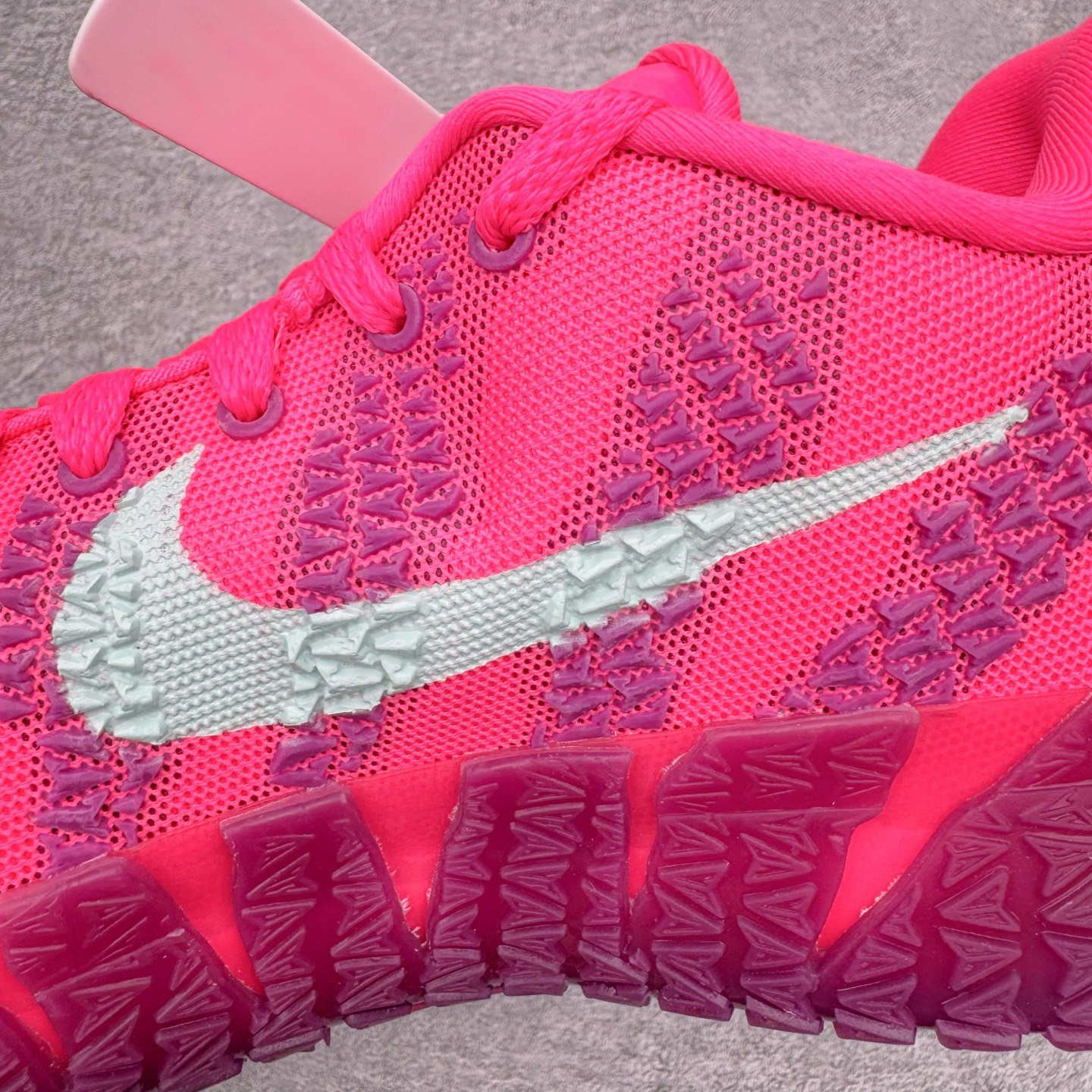 图片[14]-＃灭世/Max NK Ja 3 Scratch EP 莫兰特三代柔软舒适防滑耐磨透气支撑轻便低帮篮球鞋 粉紫 HF2794-600 2024『压轴』后卫实战旗舰 圣枪腰王 重磅革新登场🌪 🔝历时5个月！全力打造 科比➕欧文系列 综合体 ！Pt实战体验天花板上限 再度提高🔝 ✅【顶配缓震】独家革新搭载 前掌5mm TURBO气垫 兼具贴地与缓震！（正品仅长方形小气垫）➕后掌大马蹄14mm厚 气垫 提高后掌缓震极限 （正品后掌无气垫） ✅【顶级抗扭】 搭载硬度65HC 发泡中底框架 ➕高强度中足抗扭片 革新升级 赛事级抗扭水平！独此一家 ✅【顶级支撑】鞋身侧向包裹 双层补强层 200斤以上选手 也可驾驭（正品仅一层）对比市场货品偷工减料 不可同日而语！ ✅气垫气压上脚即可感受！后掌鞋垫掀开可见气垫轮廓（谨防窜货） 鞋底止滑配方 无需磨合 原地起飞🛫 NK年度后卫旗舰 独家革新升级 『口碑源自专业 实力来源于专注』 真灭世纯原 切勿被市场仿冒吊牌挂羊头卖狗肉 尺码：39-46 正码正拍-选品中心