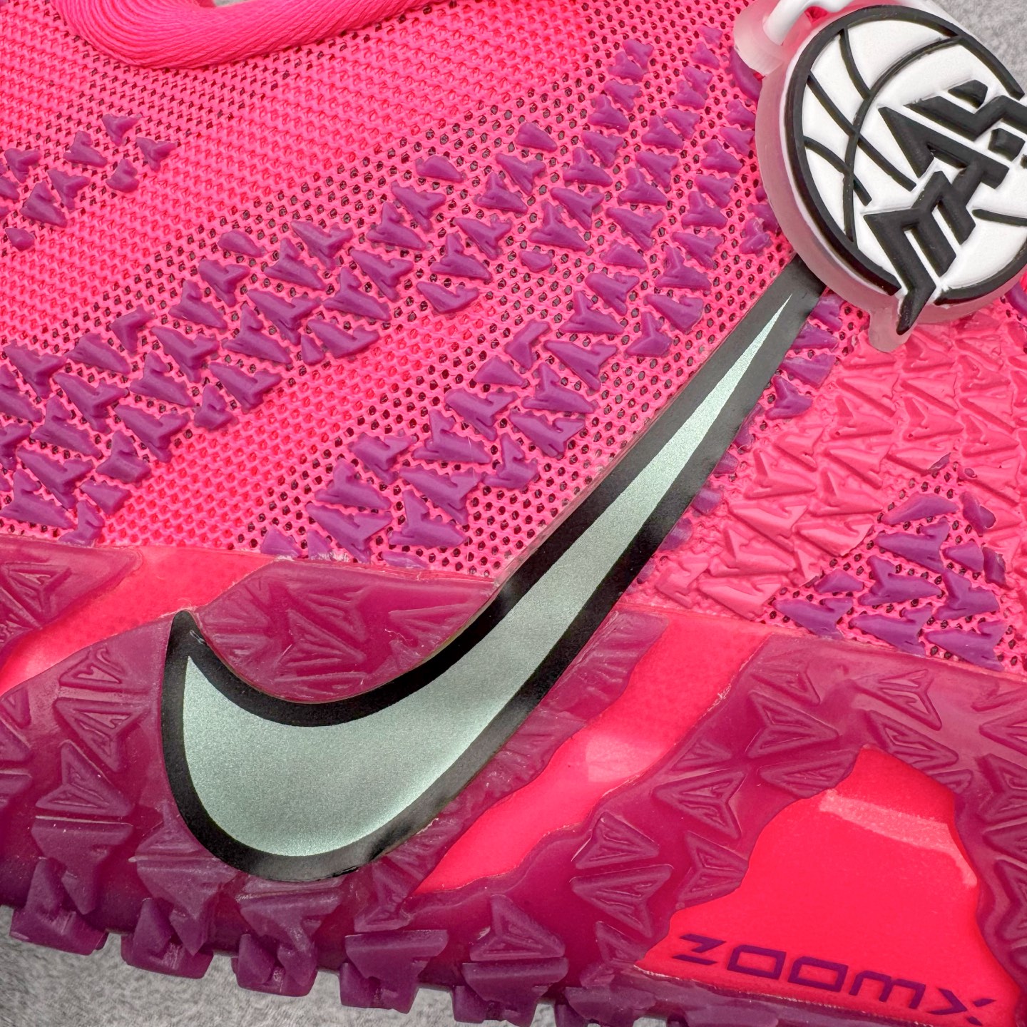 图片[17]-＃灭世/Max NK Ja 3 Scratch EP 莫兰特三代柔软舒适防滑耐磨透气支撑轻便低帮篮球鞋 粉紫 HF2794-600 2024『压轴』后卫实战旗舰 圣枪腰王 重磅革新登场🌪 🔝历时5个月！全力打造 科比➕欧文系列 综合体 ！Pt实战体验天花板上限 再度提高🔝 ✅【顶配缓震】独家革新搭载 前掌5mm TURBO气垫 兼具贴地与缓震！（正品仅长方形小气垫）➕后掌大马蹄14mm厚 气垫 提高后掌缓震极限 （正品后掌无气垫） ✅【顶级抗扭】 搭载硬度65HC 发泡中底框架 ➕高强度中足抗扭片 革新升级 赛事级抗扭水平！独此一家 ✅【顶级支撑】鞋身侧向包裹 双层补强层 200斤以上选手 也可驾驭（正品仅一层）对比市场货品偷工减料 不可同日而语！ ✅气垫气压上脚即可感受！后掌鞋垫掀开可见气垫轮廓（谨防窜货） 鞋底止滑配方 无需磨合 原地起飞🛫 NK年度后卫旗舰 独家革新升级 『口碑源自专业 实力来源于专注』 真灭世纯原 切勿被市场仿冒吊牌挂羊头卖狗肉 尺码：39-46 正码正拍-选品中心