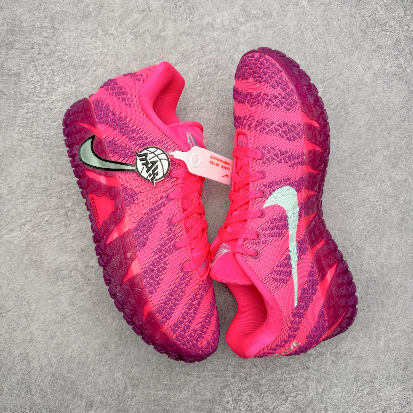 图片[3]-＃灭世/Max NK Ja 3 Scratch EP 莫兰特三代柔软舒适防滑耐磨透气支撑轻便低帮篮球鞋 粉紫 HF2794-600 2024『压轴』后卫实战旗舰 圣枪腰王 重磅革新登场🌪 🔝历时5个月！全力打造 科比➕欧文系列 综合体 ！Pt实战体验天花板上限 再度提高🔝 ✅【顶配缓震】独家革新搭载 前掌5mm TURBO气垫 兼具贴地与缓震！（正品仅长方形小气垫）➕后掌大马蹄14mm厚 气垫 提高后掌缓震极限 （正品后掌无气垫） ✅【顶级抗扭】 搭载硬度65HC 发泡中底框架 ➕高强度中足抗扭片 革新升级 赛事级抗扭水平！独此一家 ✅【顶级支撑】鞋身侧向包裹 双层补强层 200斤以上选手 也可驾驭（正品仅一层）对比市场货品偷工减料 不可同日而语！ ✅气垫气压上脚即可感受！后掌鞋垫掀开可见气垫轮廓（谨防窜货） 鞋底止滑配方 无需磨合 原地起飞🛫 NK年度后卫旗舰 独家革新升级 『口碑源自专业 实力来源于专注』 真灭世纯原 切勿被市场仿冒吊牌挂羊头卖狗肉 尺码：39-46 正码正拍-选品中心