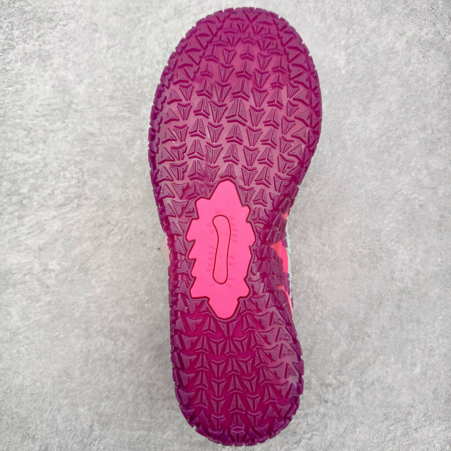 图片[9]-＃灭世/Max NK Ja 3 Scratch EP 莫兰特三代柔软舒适防滑耐磨透气支撑轻便低帮篮球鞋 粉紫 HF2794-600 2024『压轴』后卫实战旗舰 圣枪腰王 重磅革新登场🌪 🔝历时5个月！全力打造 科比➕欧文系列 综合体 ！Pt实战体验天花板上限 再度提高🔝 ✅【顶配缓震】独家革新搭载 前掌5mm TURBO气垫 兼具贴地与缓震！（正品仅长方形小气垫）➕后掌大马蹄14mm厚 气垫 提高后掌缓震极限 （正品后掌无气垫） ✅【顶级抗扭】 搭载硬度65HC 发泡中底框架 ➕高强度中足抗扭片 革新升级 赛事级抗扭水平！独此一家 ✅【顶级支撑】鞋身侧向包裹 双层补强层 200斤以上选手 也可驾驭（正品仅一层）对比市场货品偷工减料 不可同日而语！ ✅气垫气压上脚即可感受！后掌鞋垫掀开可见气垫轮廓（谨防窜货） 鞋底止滑配方 无需磨合 原地起飞🛫 NK年度后卫旗舰 独家革新升级 『口碑源自专业 实力来源于专注』 真灭世纯原 切勿被市场仿冒吊牌挂羊头卖狗肉 尺码：39-46 正码正拍-选品中心