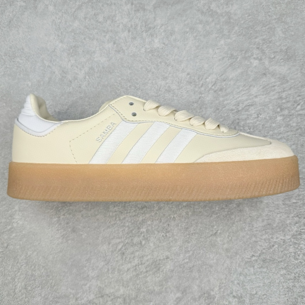 ＃福利特价 AD Samba XLG 桑巴舞加大厚底版系列德训风百搭松糕休闲运动板鞋生胶底 自Originals Samba成功借势Blokecore风潮一跃成为街头巷尾的焦点鞋款后,不论是围绕Samba本身打造的各式「变种版本」,还是以Samba为蓝本打造联名鞋款,都成为了时尚潮流人士日常穿搭首选。Samba XLG是adidas Originals不断扩展XLG系列的一部分,旨在与年轻文化相契合,迎合那些希望通过个性时尚表达自我而不愿牺牲舒适度的年轻群体。街头时尚领域的Gen Z特别偏爱宽松的穿着风格。Samba XLG针对这一点做了创新。它在延续Samba OG经典设计的基础上,迎合年轻群体的穿着习惯,重塑为宽大的鞋身比例轮廓以及加厚中底,让消费者轻松展示自己独特的风格。全新的Samba XLG系列不仅迎合了当下年轻群体的穿搭习惯,加宽了鞋身比例以及将中底进一步增厚,在视觉比例上更加饱满,同时还保留了经典Samba的细节,这样一来,鞋迷朋友在穿搭上不仅能更加个性化,而且还能延续一定的复古感受。尺码：36 36⅔ 37⅓ 38 38⅔ 39⅓ 40 40⅔ 41⅓ 42 42⅔ 43⅓ 44 45-选品中心