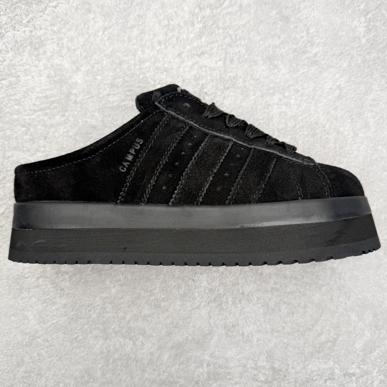 AD Originals CAMPUS 00S 面包鞋经典复古舒适包头拖鞋 实拍调校N版已经零色差零失真 百分百还原实物色彩所见即所得 不存在货不对板色差等低级问题 选购参考实物拍摄 不混卖不参货 只用心做好货严格选品 承诺混一赔十 尺码：36 36.5 37.5 38 38.5 39 40 40.5 41 42 42.5 43 44 44.5 45-选品中心