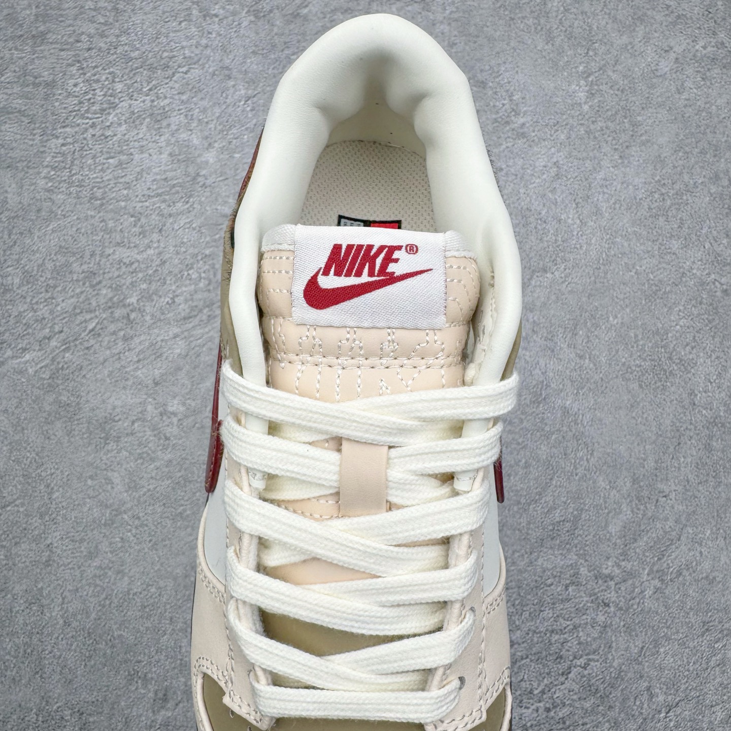 图片[5]-＃YC纯原 NK Dunk Low 卡其豹纹 IM6687-262 实力大厂出品 新配色陆续开发 利润个位数只为口碑 全套原纸板楦头开发 确保原汁原味 完美呈现DUNK版型 一比一鞋头弧度高度鞋身弧度 此版本只针对中端市场 皮料材质有所更替 其他数据细节工艺流程均保持一致 绝不口嗨 细节品控鞋型随意对比 独家私模官方第六代原厂航空铝磨具打磨大底 鞋头坡度极致还原 无解鞋型 原盒原配 圈内天花板工艺 原厂玻璃冲刀 超高清洁度 全鞋零毛边皮料切割 原厂中底布点胶 中底布拉帮走线遵循公司 尺码：36 36.5 37.5 38 38.5 39 40 40.5 41 42 42.5 43 44 44.5 45 46-选品中心