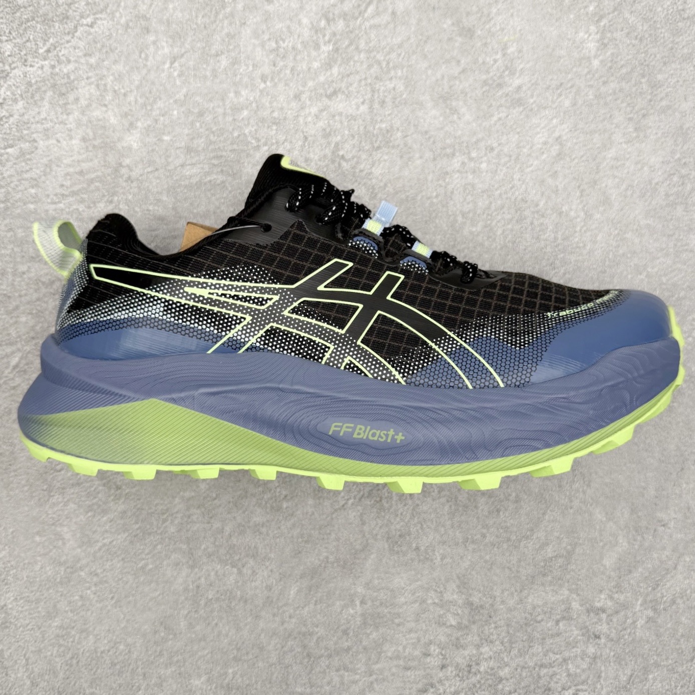 Asics GEL-TRABUCO 13 GTX 亚瑟士舒适百搭轻便透气减震低帮跑步鞋 ASICS（亚瑟士）是日本实业家鬼冢喜八郎创立的跑鞋运动品牌，名字想法源自著名的拉丁谚语“AnimaSana In Corpore Sano”，意为“健全的精神寓于强健的体魄”。正如其名字的含义，ASICS亚瑟士一直坚信保持身体的健康与活力是打造健康快乐的生活方式的最佳途径。亚瑟士的跑鞋、篮球鞋等系列集专业与美貌于一身，拥有极高的热度。2016年，ASICS在“2016年日本最佳全球品牌”排行榜名列第17名。尺码：36 37 37.5 38 39 39.5 40 40.5 41.5 42 42.5 43.5 44 45-选品中心