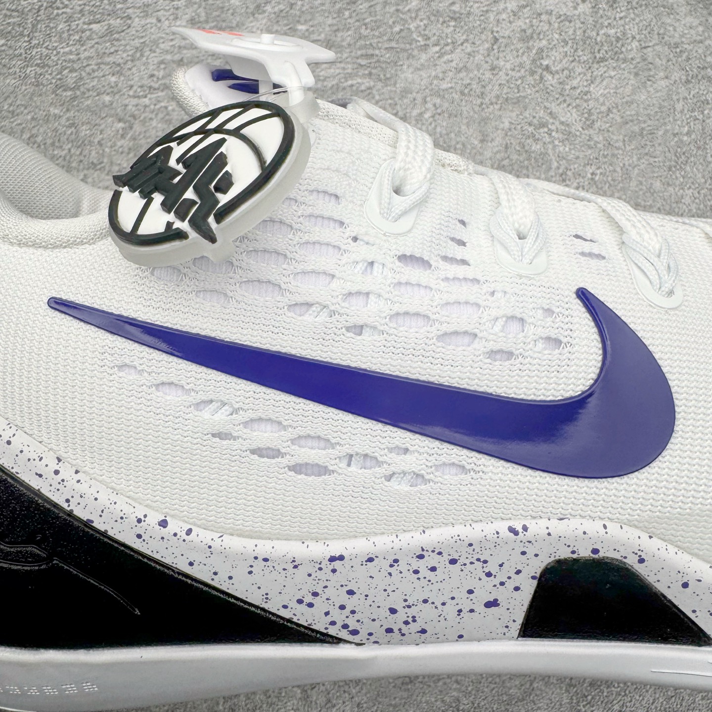 图片[10]-＃灭世/Max NK Kobe 9 Low EM PE 科比九代舒适减震防滑低帮篮球鞋 白紫 IH1401-100 ✅原楦打造灵动版型 鞋头➕腰身➕后跟 360°无死角 ✅原厂工艺3层立体编织flyknit鞋面 厚度同步ZP吊打市场“纯原” ✅原厂碳板加持 立体感区分市场货品 ✅区分市场货品🌪过验级拉帮细节 ✅内置全新复刻版中底鞋垫 REACT缓震 密度增加抗衰减 ✅针对海外市场增加 47.5 满足精英选手实战需求 最强科9 灭世制造 用实力让情怀落地 👊🏻 尺码：39 40 40.5 41 42 42.5 43 44 44.5 45 46 47.5-选品中心
