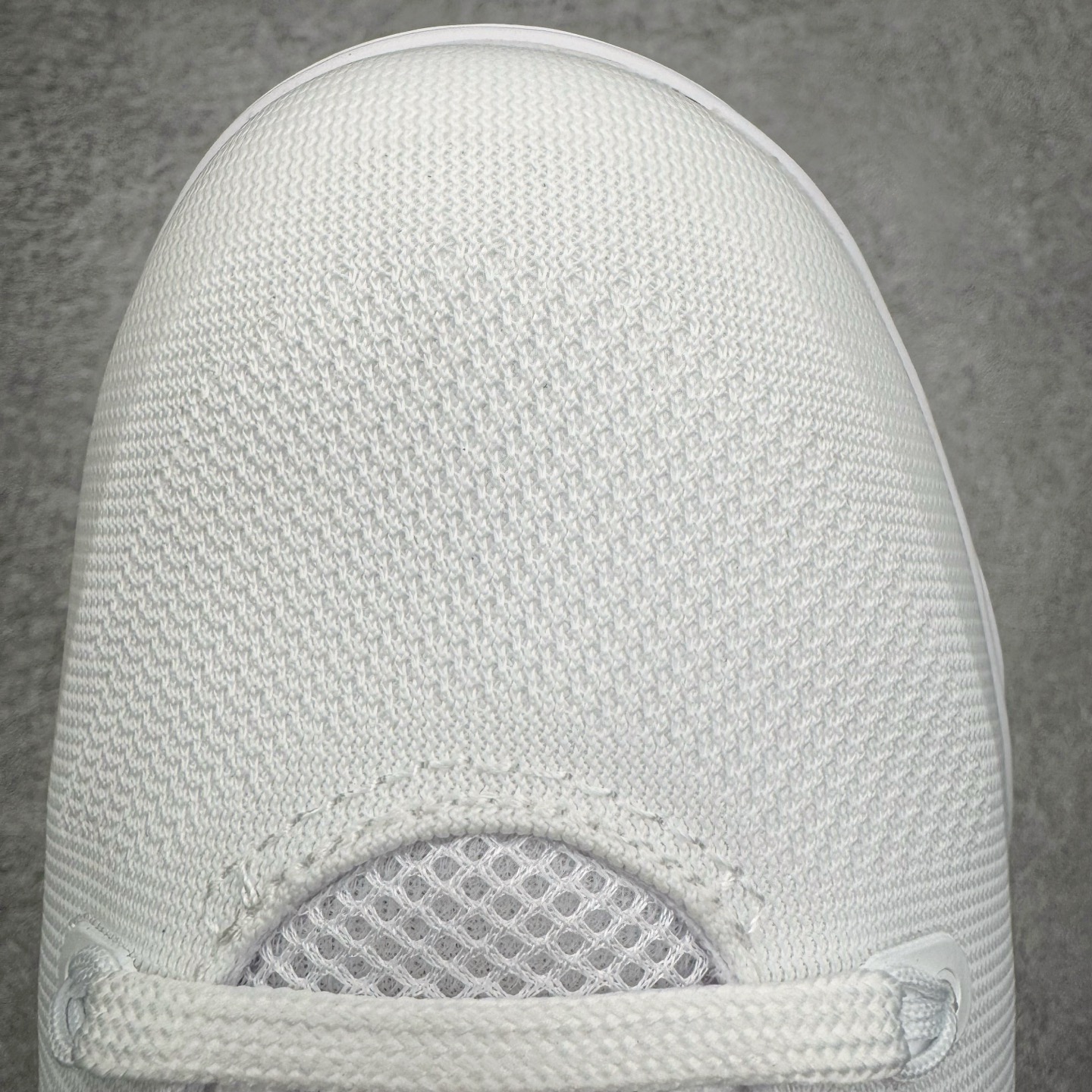 图片[13]-＃灭世/Max NK Kobe 9 Low EM PE 科比九代舒适减震防滑低帮篮球鞋 白紫 IH1401-100 ✅原楦打造灵动版型 鞋头➕腰身➕后跟 360°无死角 ✅原厂工艺3层立体编织flyknit鞋面 厚度同步ZP吊打市场“纯原” ✅原厂碳板加持 立体感区分市场货品 ✅区分市场货品🌪过验级拉帮细节 ✅内置全新复刻版中底鞋垫 REACT缓震 密度增加抗衰减 ✅针对海外市场增加 47.5 满足精英选手实战需求 最强科9 灭世制造 用实力让情怀落地 👊🏻 尺码：39 40 40.5 41 42 42.5 43 44 44.5 45 46 47.5-选品中心