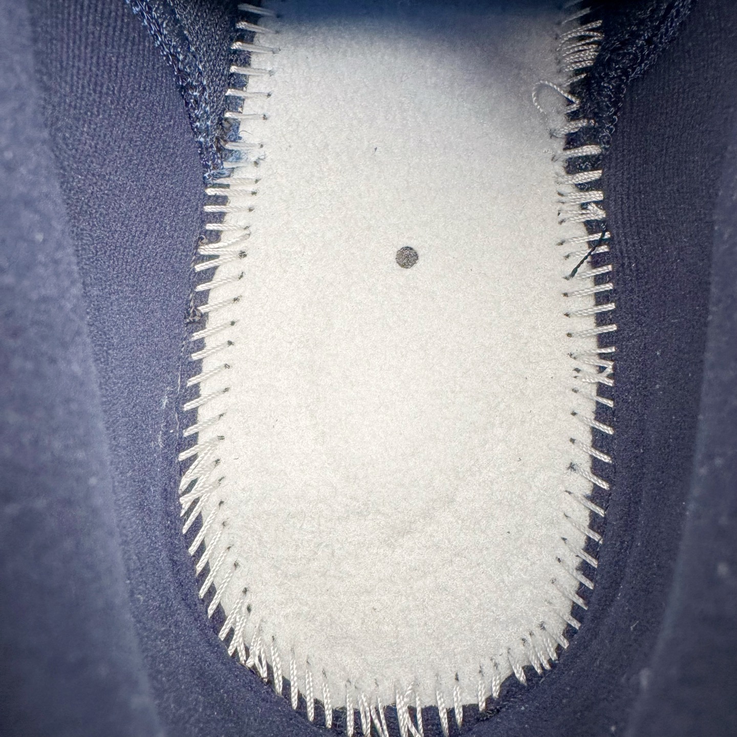 图片[10]-＃GX纯原 Eric Koston x NK Air Max 95 \\\”Obsidian and Speed Yellow\\\” 低帮休闲跑步鞋 男女同款 联名蓝白 HQ8492-400 经典重温 外单专供大厂出品 品质稳定 一百余色 终端操作 鞋款设计灵感源于人体构造 中底设计基于人体的脊柱构造 是整体设计的核心 尼龙孔眼代表了肋骨 而分层式面板和网眼象征着肌肉纤维和肉体组织 Air Max 95采用了两个独立的吹塑成型的Air-Sole单元 并首次在前掌使用可视化气垫设计 Swoosh logo夜当作一个 点符号放在了鞋子的后帮位置 20年的发展让 AIR MAX 95有了不同的故事 20年后再度面向世人的时候 焕然一新的面貌 让人有了另外一种清新脱俗的感觉 尺码：40 40.5 41 42 42.5 43 44 44.5 45 45.5 46 47.5 48.5-选品中心