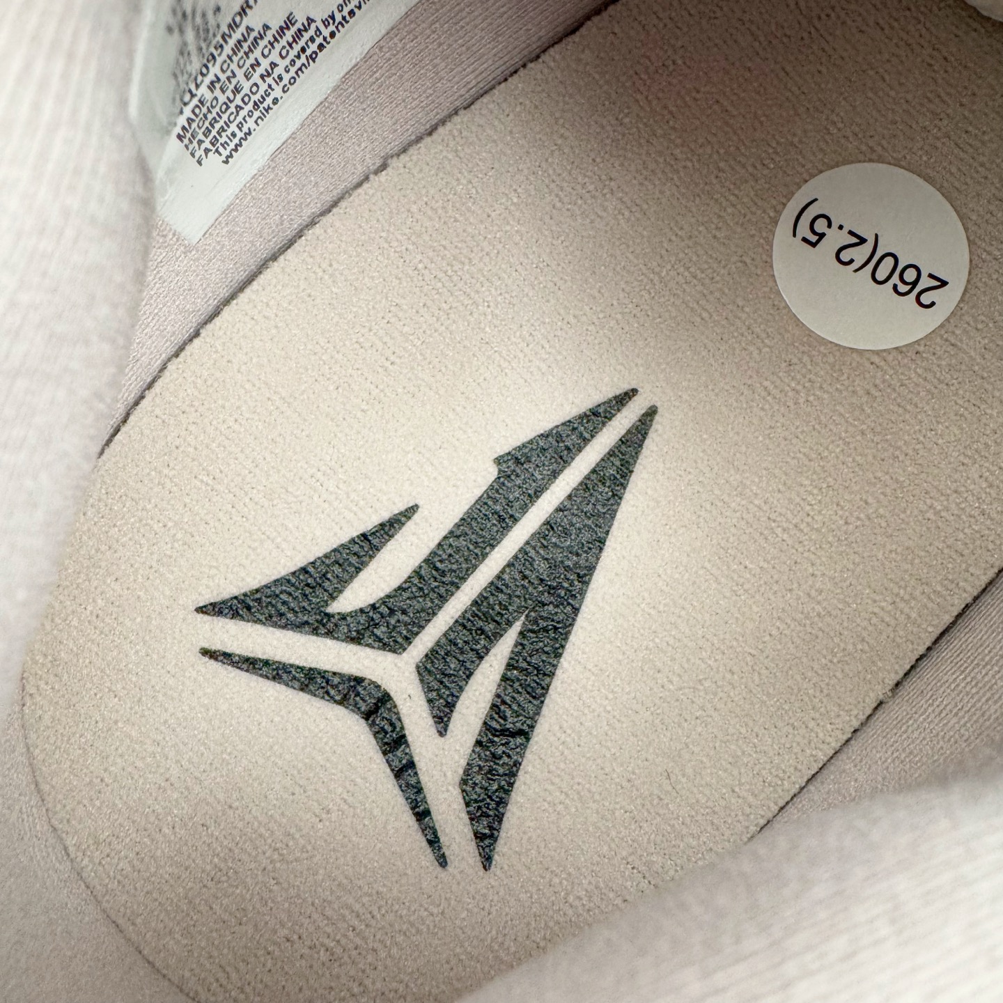 图片[16]-＃灭世/Max NK Ja 3 Scratch EP 莫兰特三代柔软舒适防滑耐磨透气支撑轻便低帮篮球鞋 EYBL 浅粉 IH2374-001 2024『压轴』后卫实战旗舰 圣枪腰王 重磅革新登场🌪 🔝历时5个月！全力打造 科比➕欧文系列 综合体 ！Pt实战体验天花板上限 再度提高🔝 ✅【顶配缓震】独家革新搭载 前掌5mm TURBO气垫 兼具贴地与缓震！（正品仅长方形小气垫）➕后掌大马蹄14mm厚 气垫 提高后掌缓震极限 （正品后掌无气垫） ✅【顶级抗扭】 搭载硬度65HC 发泡中底框架 ➕高强度中足抗扭片 革新升级 赛事级抗扭水平！独此一家 ✅【顶级支撑】鞋身侧向包裹 双层补强层 200斤以上选手 也可驾驭（正品仅一层）对比市场货品偷工减料 不可同日而语！ ✅气垫气压上脚即可感受！后掌鞋垫掀开可见气垫轮廓（谨防窜货） 鞋底止滑配方 无需磨合 原地起飞🛫 NK年度后卫旗舰 独家革新升级 『口碑源自专业 实力来源于专注』 真灭世纯原 切勿被市场仿冒吊牌挂羊头卖狗肉 尺码：39-46 正码正拍-选品中心