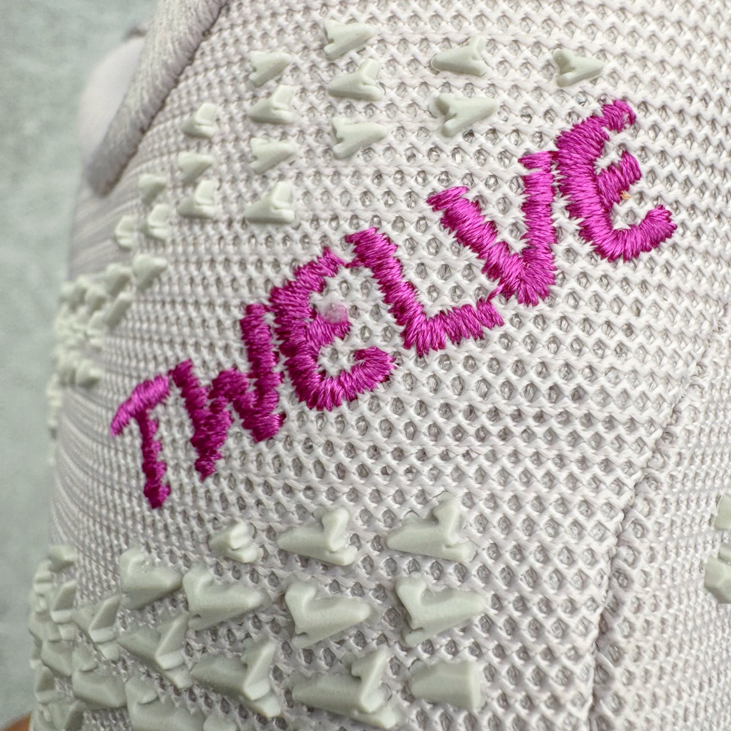 图片[10]-＃灭世/Max NK Ja 3 Scratch EP 莫兰特三代柔软舒适防滑耐磨透气支撑轻便低帮篮球鞋 EYBL 浅粉 IH2374-001 2024『压轴』后卫实战旗舰 圣枪腰王 重磅革新登场🌪 🔝历时5个月！全力打造 科比➕欧文系列 综合体 ！Pt实战体验天花板上限 再度提高🔝 ✅【顶配缓震】独家革新搭载 前掌5mm TURBO气垫 兼具贴地与缓震！（正品仅长方形小气垫）➕后掌大马蹄14mm厚 气垫 提高后掌缓震极限 （正品后掌无气垫） ✅【顶级抗扭】 搭载硬度65HC 发泡中底框架 ➕高强度中足抗扭片 革新升级 赛事级抗扭水平！独此一家 ✅【顶级支撑】鞋身侧向包裹 双层补强层 200斤以上选手 也可驾驭（正品仅一层）对比市场货品偷工减料 不可同日而语！ ✅气垫气压上脚即可感受！后掌鞋垫掀开可见气垫轮廓（谨防窜货） 鞋底止滑配方 无需磨合 原地起飞🛫 NK年度后卫旗舰 独家革新升级 『口碑源自专业 实力来源于专注』 真灭世纯原 切勿被市场仿冒吊牌挂羊头卖狗肉 尺码：39-46 正码正拍-选品中心