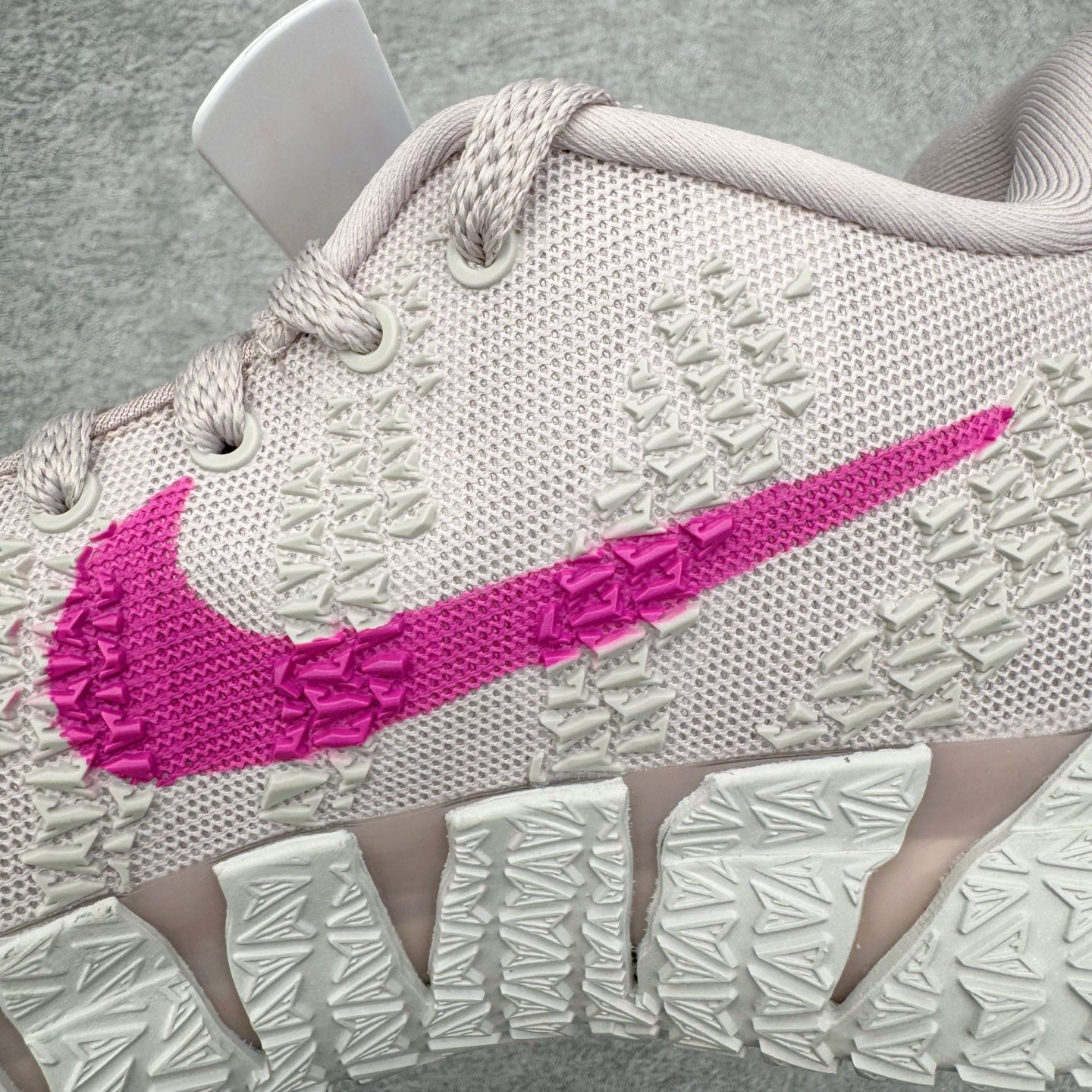 图片[12]-＃灭世/Max NK Ja 3 Scratch EP 莫兰特三代柔软舒适防滑耐磨透气支撑轻便低帮篮球鞋 EYBL 浅粉 IH2374-001 2024『压轴』后卫实战旗舰 圣枪腰王 重磅革新登场🌪 🔝历时5个月！全力打造 科比➕欧文系列 综合体 ！Pt实战体验天花板上限 再度提高🔝 ✅【顶配缓震】独家革新搭载 前掌5mm TURBO气垫 兼具贴地与缓震！（正品仅长方形小气垫）➕后掌大马蹄14mm厚 气垫 提高后掌缓震极限 （正品后掌无气垫） ✅【顶级抗扭】 搭载硬度65HC 发泡中底框架 ➕高强度中足抗扭片 革新升级 赛事级抗扭水平！独此一家 ✅【顶级支撑】鞋身侧向包裹 双层补强层 200斤以上选手 也可驾驭（正品仅一层）对比市场货品偷工减料 不可同日而语！ ✅气垫气压上脚即可感受！后掌鞋垫掀开可见气垫轮廓（谨防窜货） 鞋底止滑配方 无需磨合 原地起飞🛫 NK年度后卫旗舰 独家革新升级 『口碑源自专业 实力来源于专注』 真灭世纯原 切勿被市场仿冒吊牌挂羊头卖狗肉 尺码：39-46 正码正拍-选品中心