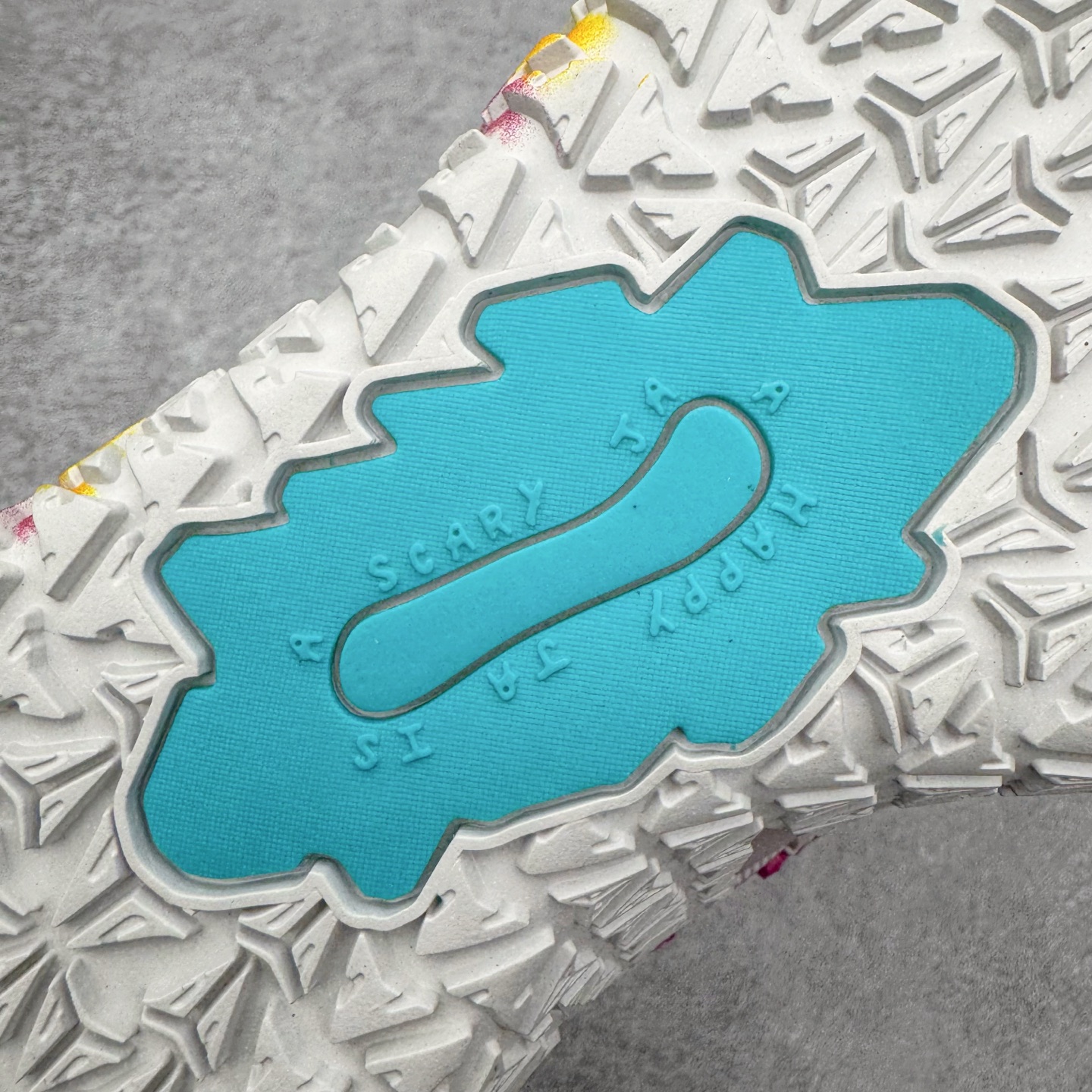 图片[11]-＃灭世/Max NK Ja 3 Scratch EP 莫兰特三代柔软舒适防滑耐磨透气支撑轻便低帮篮球鞋 EYBL 浅粉 IH2374-001 2024『压轴』后卫实战旗舰 圣枪腰王 重磅革新登场🌪 🔝历时5个月！全力打造 科比➕欧文系列 综合体 ！Pt实战体验天花板上限 再度提高🔝 ✅【顶配缓震】独家革新搭载 前掌5mm TURBO气垫 兼具贴地与缓震！（正品仅长方形小气垫）➕后掌大马蹄14mm厚 气垫 提高后掌缓震极限 （正品后掌无气垫） ✅【顶级抗扭】 搭载硬度65HC 发泡中底框架 ➕高强度中足抗扭片 革新升级 赛事级抗扭水平！独此一家 ✅【顶级支撑】鞋身侧向包裹 双层补强层 200斤以上选手 也可驾驭（正品仅一层）对比市场货品偷工减料 不可同日而语！ ✅气垫气压上脚即可感受！后掌鞋垫掀开可见气垫轮廓（谨防窜货） 鞋底止滑配方 无需磨合 原地起飞🛫 NK年度后卫旗舰 独家革新升级 『口碑源自专业 实力来源于专注』 真灭世纯原 切勿被市场仿冒吊牌挂羊头卖狗肉 尺码：39-46 正码正拍-选品中心