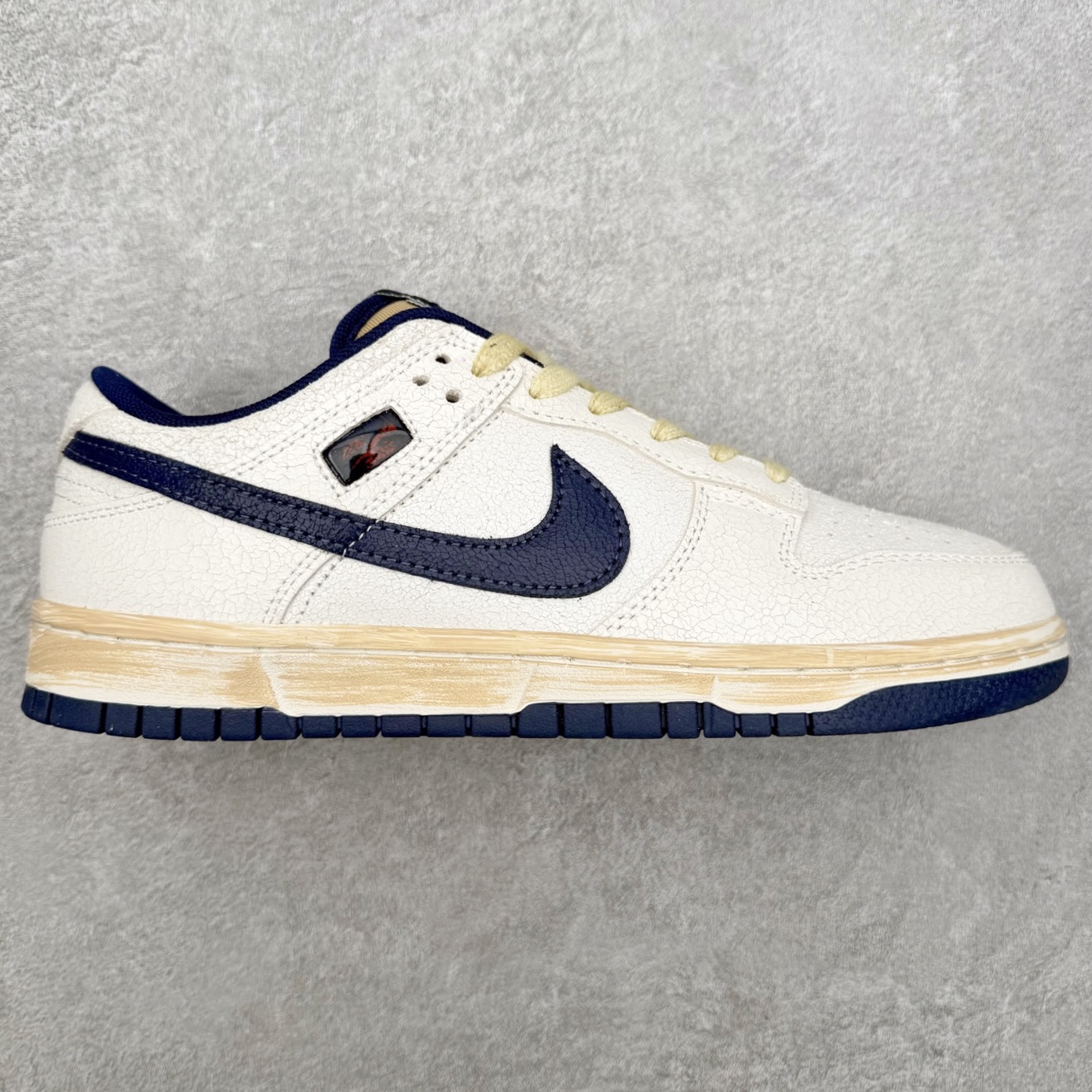 ＃F版 Stranger Things x NK Dunk Low SP舒适百搭 低帮 板鞋 男女同款 联名灰蓝色 IH6766-001 极限压缩利润空间 超乎所想的高性价比 用料绝不含糊 原盒原配 正确耐磨橡胶大底 超高清洁度 全鞋零毛边皮料切割 全套原楦原模倾力打造完美版型 尺码：36 36.5 37.5 38 38.5 39 40 40.5 41 42 42.5 43 44 44.5 45 46 47.5-选品中心