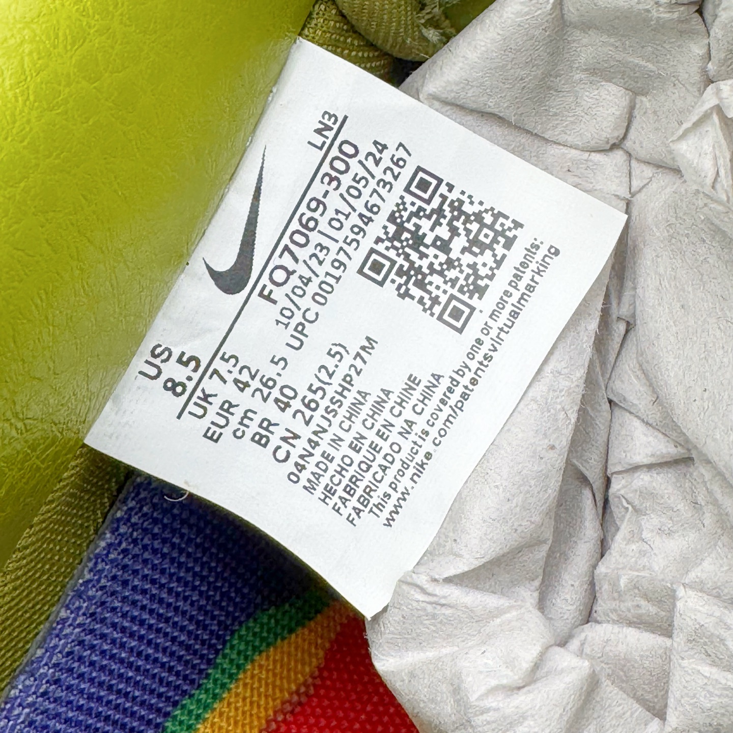 图片[18]-＃SF外贸特供 CPFM x NK Air Force 1 07 Low 空军一号系列低帮经典百搭休闲运动板鞋 联名补丁字母 绿色 FQ7069-500 原厂特供同批次皮料与Zp零色差 原厂特供内外标均可过绿X扫描认证 独家私模2025全新鱼鳞纹大底 咬花纹路更加清晰 全新排版鞋头倒置五角星 五角星对比旧版老版本 间距放大 星星缩小 全套官方原配件 防尘布袋 全鞋电脑针车 工整有序 视觉效果满分 原厂拉帮手法 标准四线 密度针距针孔大小控制到位 原装反口里网布海绵 正确卡色网眼大小 新版鞋撑改用纸团代替 原厂港宝加持完美还原灵魂版型 从里到外百分百还原 内置Sole气垫 中底白色背胶 已经无限的接近公司 原厂楦头 原厂刺绣 后跟弧度完美 刷胶工序 同步原厂手法 线上全程关灯只用紫光灯根据划线刷胶水 严格把控溢胶及成型品控 独家私模最大开发到48.5 注意防尘袋配件丢失退货扣20 尺码：35.5 36 36.5 37.5 38 38.5 39 40 40.5 41 42 42.5 43 44 44.5 45 46 47.5 48.5-选品中心