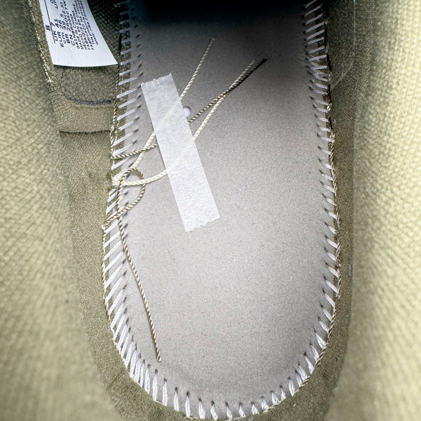 图片[12]-＃SF外贸特供 Travis Scott x Air Jordan AJ1 Low OG SP TS联名倒钩8.0低帮 白橄榄绿 DM7866-200 全系列配色 外贸特供批次 新配色不断更新开发 市场中端王者 全套原纸板楦头开发 确保原汁原味 完美呈现一代版型 一比一鞋头弧度高度鞋身弧度 此版本只针对中端市场 细节品控鞋型随意秒杀市面同价位 鞋型完美 不臃肿别扭 头层皮料加持 用料绝不含糊 进口玻璃冲刀皮料裁剪零毛边 电脑针车工艺 超高鞋面清洁度 最高QC检验标准 控制溢胶瑕疵 原盒原配 飞翼3D高频深度立体 工艺方面大到整体鞋型 漏斗收腰 底线拉帮 LOGO立体程度 小到针眼排布 载片对称 冲孔效果 鞋标规范 鞋垫背胶等等 无一不是口碑收割 每双都是一个回头客 尺码：35.5 36 36.5 37.5 38 38.5 39 40 40.5 41 42 42.5 43 44 44.5 45 46 47.5 48.5-选品中心