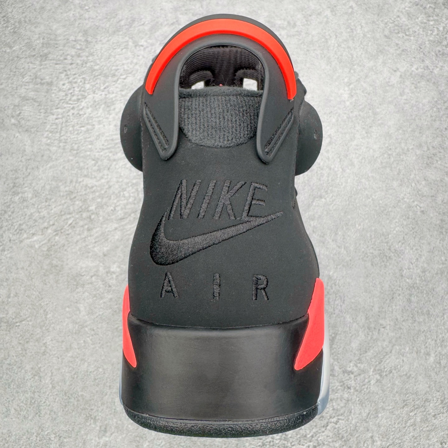图片[8]-＃LS纯原 Air Jordan AJ6 Retro 黑红 384664-060 原楦原纸板开发 采购原厂皮料 原厂定型 后跟完美效果 到手可放心比对发售原鞋 上脚百分百充当正品驾驭 真正原装公司级完美鞋型 一切细节实拍所见所得 纸板中底、钢印 完美版型 一应俱全外贸专供 发国外寄售可稳妥充正操作 实拍调校N版已经零色差零失真 百分百还原实物色彩所见即所得 不存在货不对板色差等低级问题 选购参考实物拍摄 不混卖不参货 只用心做好货严格选品 承诺混一赔十 尺码：40 40.5 41 42 42.5 43 44 44.5 45 46 47.5 48.5-选品中心