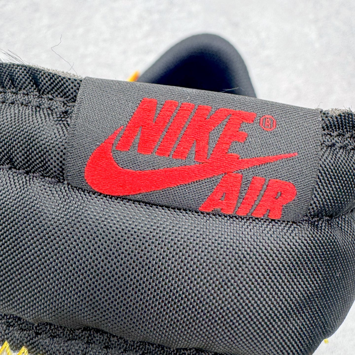 图片[12]-＃LS纯原 Union LA x Fragment Design x Air Jordan AJ1 Low OG SP 藤原浩三方联名四色拼接 TS联名倒钩低帮 蓝红白 DM7866-111 圈内最强倒钩系列 高端零售特供批次 产品品控稳定性领先行业 各方面均可对飙L版 良心定价不杀猪 SZ原厂全套原楦原纸板冲刀磨具开发 原厂皮料加持 原厂港宝加持定型后跟R度完美 同源原厂电绣 鬼脸飞翼针数密度立体效果一致 百分百一致原鞋 原厂拉帮工艺 针距密度一致 后跟弧度收口自然不对折 极致一眼正品既视感 进口玻璃冲刀皮料裁剪零毛边 全鞋电脑针车工艺 品控清洁度最高QC检验标准 免检产品 原厂订购鞋盒、鞋标、防尘纸、鞋撑、鞋带 追求极致的原厂味道 尺码：40 40.5 41 42 42.5 43 44 44.5 45 46 47.5 48.5-选品中心