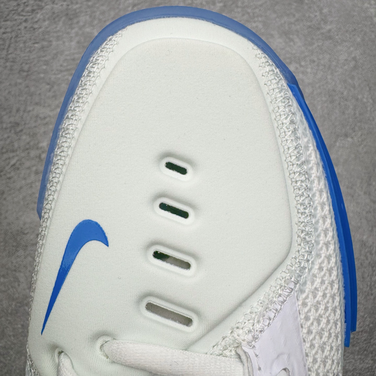 图片[17]-＃灭世纯原 NK Zoom GT CUT 1 低帮实战篮球鞋 CZ0716-103 历时三月调试 完美版型独家呈现 独家革新四层加厚复合鞋面 鞋面强度及支撑性能秒杀市场尝鲜纯原 独家内置高韧性TPU抗扭片 尝鲜纯原无抗扭片 原厂ZOOM 配套工艺气垫 澎湃脚感上脚可鉴 区分市场假气垫 低气压气垫 大底正确拼接式SWOOSH图案 区分市场一体式贴膜 原厂REACT中底发泡模具 前掌纹路极其立体 防滑性能优异 实战出真知 历经多位圈内大神实战测试 尺码：39 40 40.5 41 42 42.5 43 44 44.5 45 46-选品中心