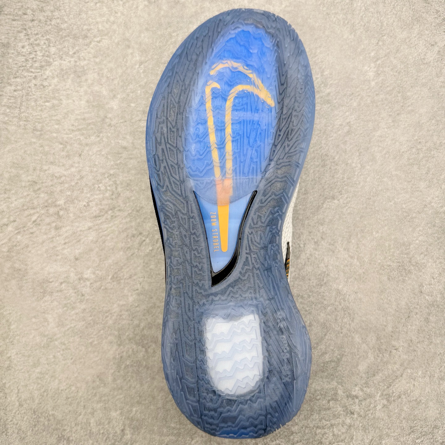 图片[9]-＃灭世纯原 NK Zoom GT CUT 1 低帮实战篮球鞋 CZ0716-103 历时三月调试 完美版型独家呈现 独家革新四层加厚复合鞋面 鞋面强度及支撑性能秒杀市场尝鲜纯原 独家内置高韧性TPU抗扭片 尝鲜纯原无抗扭片 原厂ZOOM 配套工艺气垫 澎湃脚感上脚可鉴 区分市场假气垫 低气压气垫 大底正确拼接式SWOOSH图案 区分市场一体式贴膜 原厂REACT中底发泡模具 前掌纹路极其立体 防滑性能优异 实战出真知 历经多位圈内大神实战测试 尺码：39 40 40.5 41 42 42.5 43 44 44.5 45 46-选品中心