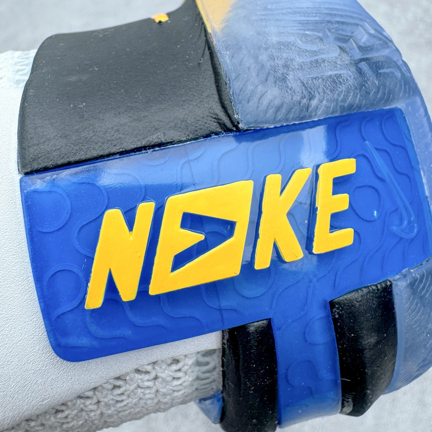 图片[11]-＃灭世纯原 NK Zoom GT CUT 1 低帮实战篮球鞋 CZ0716-103 历时三月调试 完美版型独家呈现 独家革新四层加厚复合鞋面 鞋面强度及支撑性能秒杀市场尝鲜纯原 独家内置高韧性TPU抗扭片 尝鲜纯原无抗扭片 原厂ZOOM 配套工艺气垫 澎湃脚感上脚可鉴 区分市场假气垫 低气压气垫 大底正确拼接式SWOOSH图案 区分市场一体式贴膜 原厂REACT中底发泡模具 前掌纹路极其立体 防滑性能优异 实战出真知 历经多位圈内大神实战测试 尺码：39 40 40.5 41 42 42.5 43 44 44.5 45 46-选品中心