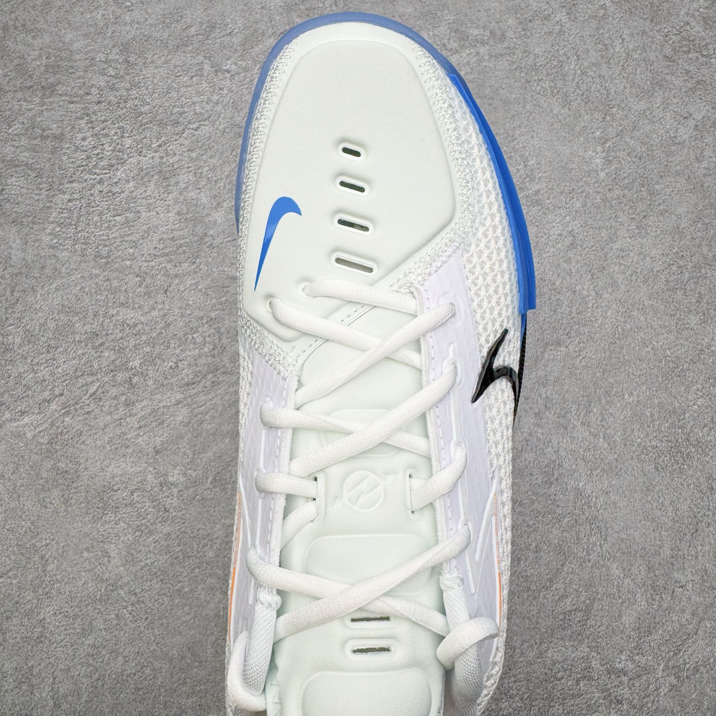 图片[4]-＃灭世纯原 NK Zoom GT CUT 1 低帮实战篮球鞋 CZ0716-103 历时三月调试 完美版型独家呈现 独家革新四层加厚复合鞋面 鞋面强度及支撑性能秒杀市场尝鲜纯原 独家内置高韧性TPU抗扭片 尝鲜纯原无抗扭片 原厂ZOOM 配套工艺气垫 澎湃脚感上脚可鉴 区分市场假气垫 低气压气垫 大底正确拼接式SWOOSH图案 区分市场一体式贴膜 原厂REACT中底发泡模具 前掌纹路极其立体 防滑性能优异 实战出真知 历经多位圈内大神实战测试 尺码：39 40 40.5 41 42 42.5 43 44 44.5 45 46-选品中心