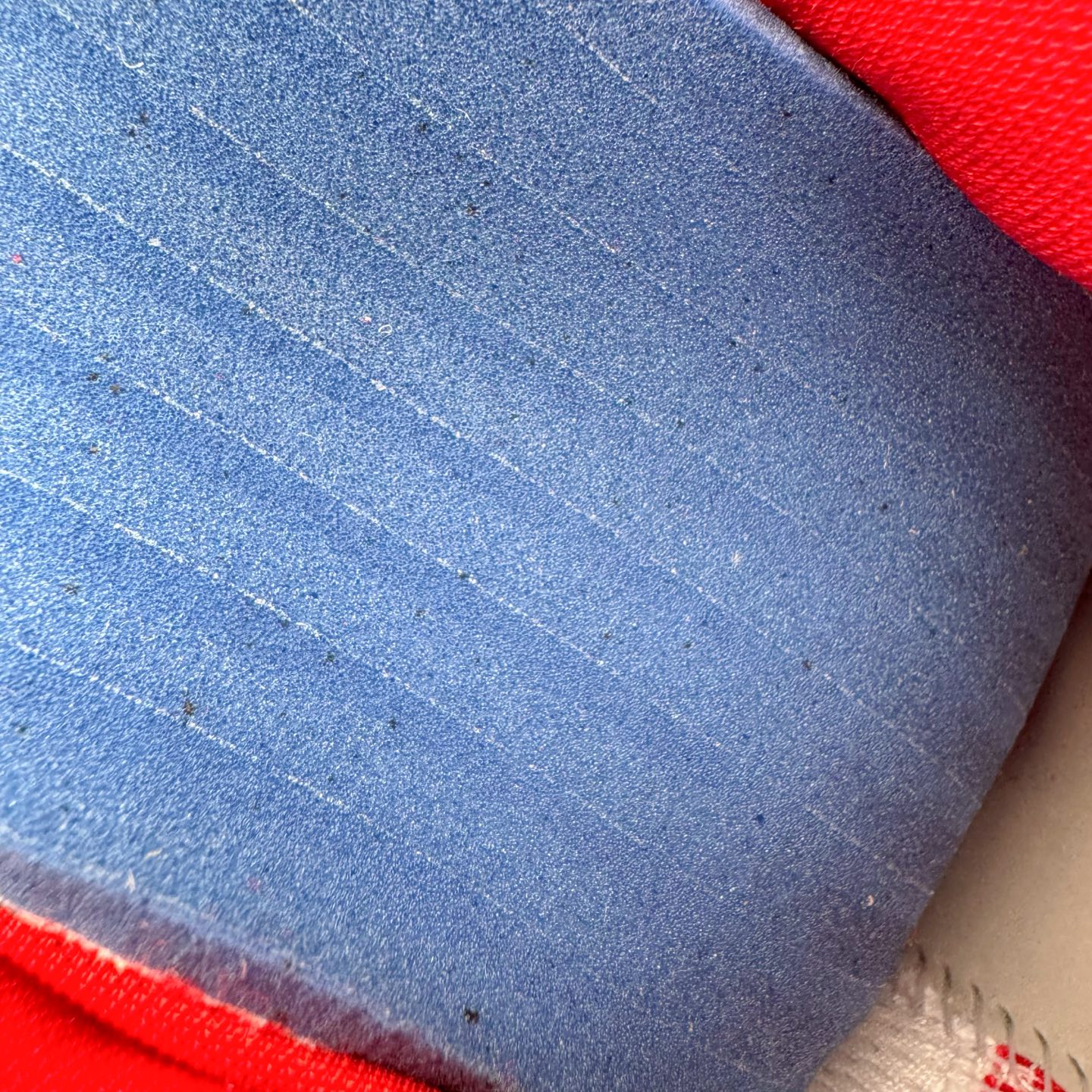 图片[11]-＃H12纯原 NK Zoom Kobe ZK5 科比5代 USA 白蓝红 386429-103 完美复刻公司货 前掌超大Zoom Turbo气垫 后掌EVA缓震 真正的原汁原味 还原ZP脚感 全身鞋材卡料色独家定制 唯一正确喷漆工艺Swoosh 正确凹凸蛇鳞工艺 正确鞋面渐变效果 内全置真动飞态线 独立原厂模具 最大尺码达到49.5码 首批不拼图大几率过验 亲测已过 支持各种高强度实战 无需担心 上脚价 补货周期极长 脚宽建议买大半码 科比系列前掌偏窄 不影响二次销售 支持七天无理由退换 尺码：41 42 42.5 43 44 44.5 45 45.5 46 47.5 48.5 49.5-选品中心