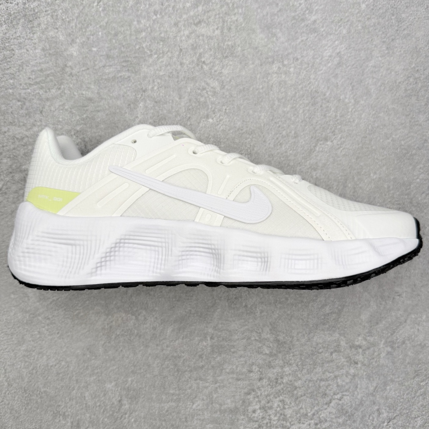 NK Metro TEK 经典舒适轻盈回弹低帮户外鞋 实拍调校N版已经零色差零失真 百分百还原实物色彩所见即所得 不存在货不对板色差等低级问题 选购参考实物拍摄 不混卖不参货 只用心做好货严格选品 承诺混一赔十 尺码：36 36.5 37.5 38 38.5 39 40 40.5 41 42 42.5 43 44 44.5 45-选品中心