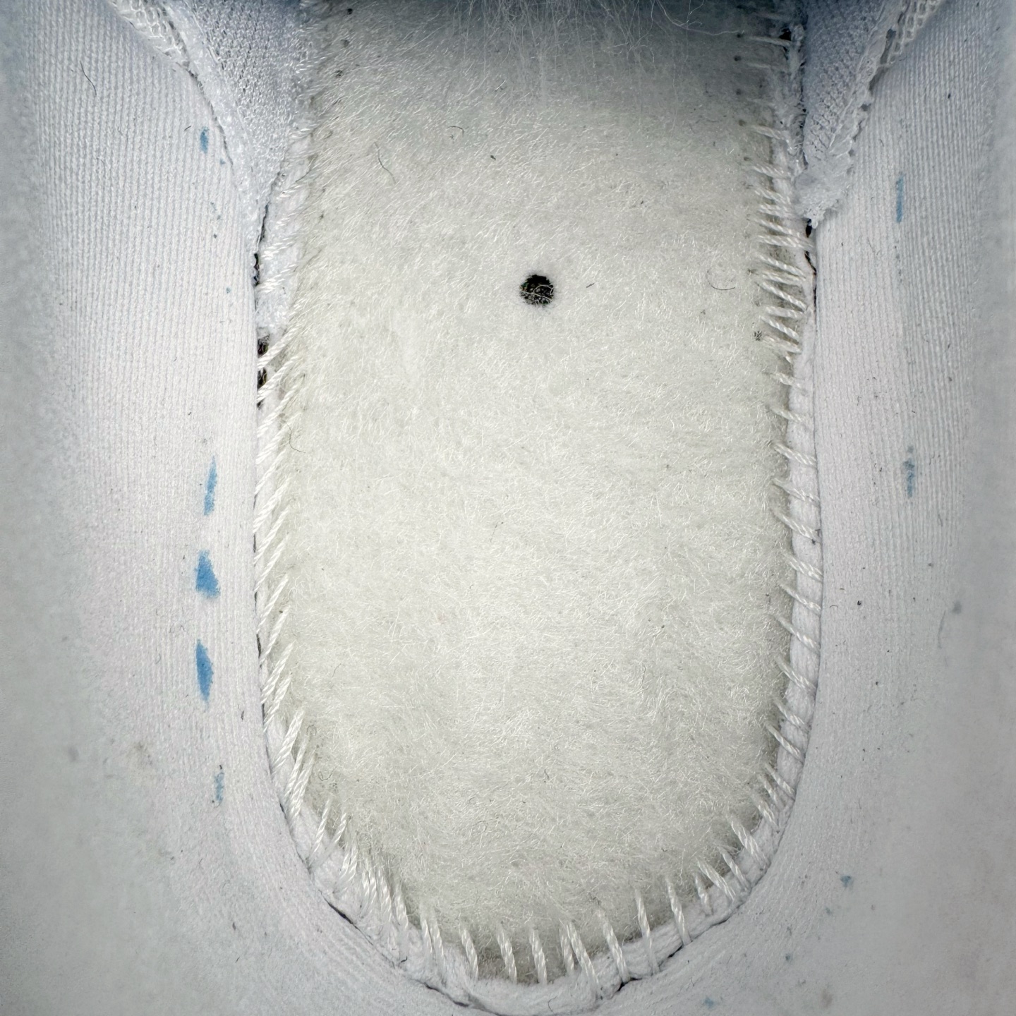 图片[20]-＃KZ神版 NK Air Max 95 OG 舒适百搭耐磨低帮气垫休闲跑步鞋 灰黑 HJ5996-004 亲自操刀耗时半年开发 重金购买全套印尼原厂纸板楦头开发 2025官方主推系列 致敬诞生30周年的传奇鞋型 Air Max 95 系列再度重磅复刻归来 以全新配色续写光辉历史 更以现代手法重塑经典 将复古风格与前沿科技完美融合 一比一鞋头弧度高度鞋身弧度 东莞原厂模具大底 一码一模 原厂高韧性Tpu 独家供应45.5 48.5 原厂特供同批次皮料与Zp零色差 原厂特供内外标均可过绿X扫描认证 独家原装Big Bubble气垫 气垫体积更大 提供更强的缓震性能和回弹性 进口玻璃冲刀皮料裁剪零毛边 电脑针车工艺 鞋面不留荧光细节 平台可冲 超高鞋面清洁度 最高QC检验标准 控制溢胶瑕疵 每一双都是工艺品 实拍调校N版已经零色差零失真 百分百还原实物色彩所见即所得 不存在货不对板色差等低级问题 选购参考实物拍摄 不混卖不参货 只用心做好货严格选品 承诺混一赔十 尺码：35.5 36 36.5 37.5 38 38.5 39 40 40.5 41 42 42.5 43 44 44.5 45 45.5 46 47.5 48.5-选品中心