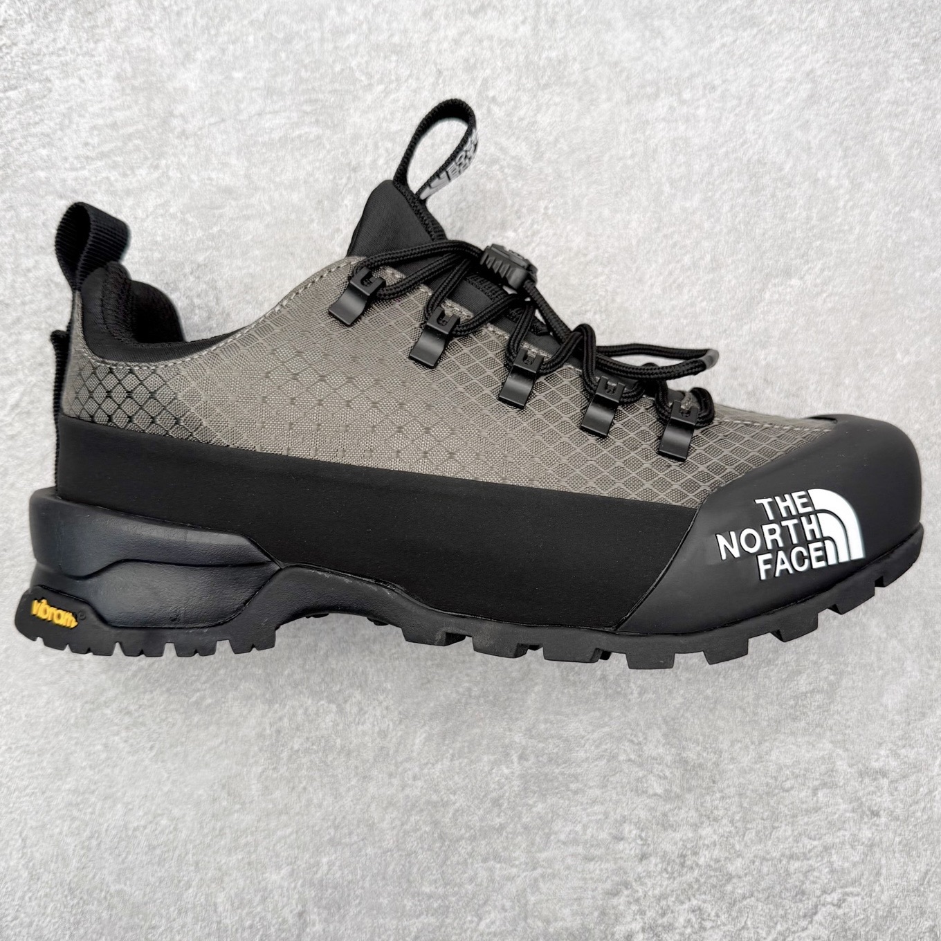 THE NORTH FACE GLENCLYFFE 北面格伦斯尼斯系列低帮机能户外风徒步登山运动训练鞋 舒适百搭织物低帮休闲城市通勤跑步鞋 原楦型开发纸版 采用防剐蹭复合麂皮组合模塑鞋头橡胶片鞋面材质 中底嵌入EVA缓震组合耐磨锯齿耐磨橡胶大底 尺码：37 38 38.5 39 40 40.5 41 42 42.5 43 44 44.5 45-选品中心