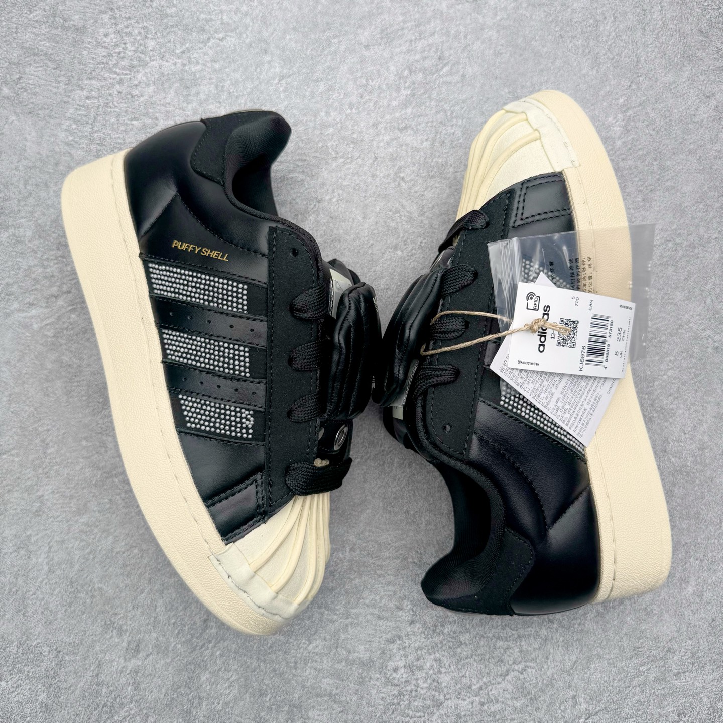 图片[3]-AD Originals x GALI SUPERSTAR PUFFY SHELL 贝壳头联名时尚舒适低帮板鞋 KJ6976 男女同款 实拍调校N版已经零色差零失真 百分百还原实物色彩所见即所得 不存在货不对板色差等低级问题 选购参考实物拍摄 不混卖不参货 只用心做好货严格选品 承诺混一赔十 尺码：36 36.5 37.5 38 38.5 39 40 40.5 41 42 42.5 43 44 44.5 45-选品中心