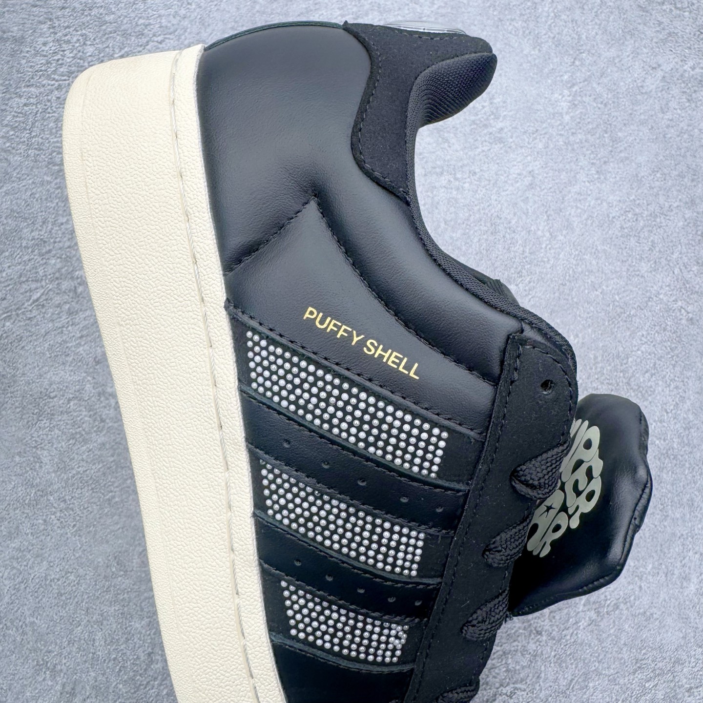 图片[6]-AD Originals x GALI SUPERSTAR PUFFY SHELL 贝壳头联名时尚舒适低帮板鞋 KJ6976 男女同款 实拍调校N版已经零色差零失真 百分百还原实物色彩所见即所得 不存在货不对板色差等低级问题 选购参考实物拍摄 不混卖不参货 只用心做好货严格选品 承诺混一赔十 尺码：36 36.5 37.5 38 38.5 39 40 40.5 41 42 42.5 43 44 44.5 45-选品中心