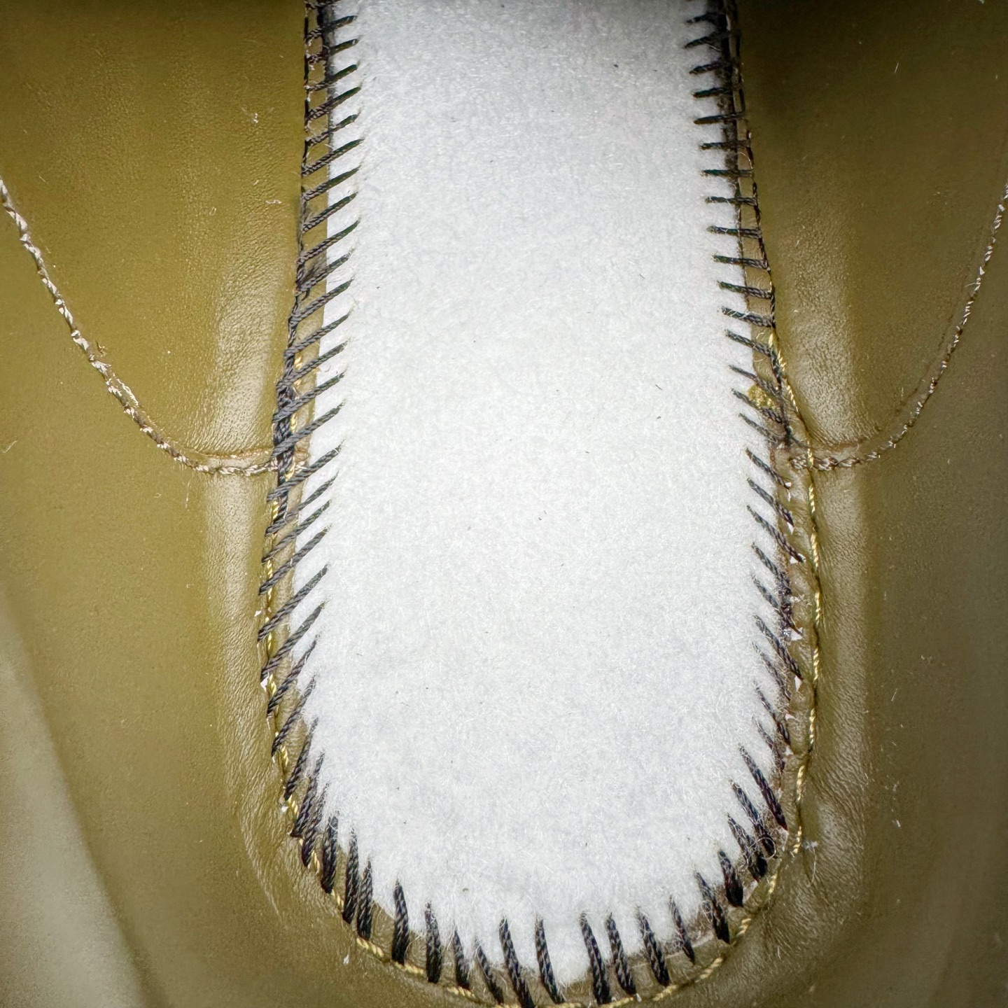 图片[10]-＃纯原 BOTTEGA VENETA Orbit Runner BV葆蝶家时尚休闲王一博同款老爹鞋运动鞋 原版开发 一比一打造 相似度百分之99以上 市场一梯队级别品质 区别市场任何标文顶级品质版本 采用轻质科技网布面料 搭配几何图案设计橡胶外底 王炸系列 高版本 认准套包工艺 实际增高很多哦 还是一样显腿细非常nice 耐玩耐造 对标对版 套包鞋工艺 认准高版本 大底选用拼色TPU大底 配置原版包装 尺码：35 36 37 38 39 40 41 42 43 44 45-选品中心