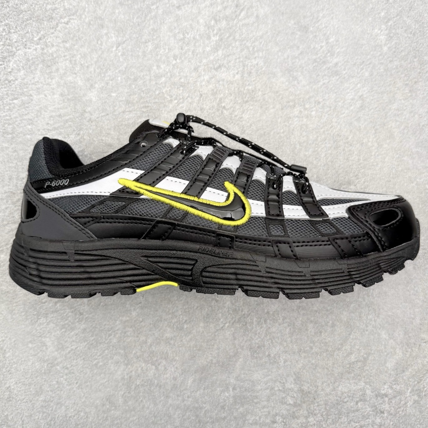 NK P-6000 系列低帮复古老爹风休闲运动舒适慢跑鞋 融合 Pegasus 过往运动鞋设计 助力 21 世纪早期跑步运动跃升时尚新高度 采用透气网眼布、运动风格线条和耐穿覆面 兼具吸睛外观和舒适感受 中底泡绵以田径赛道为灵感 打造厚实设计 缔造出众缓震性能 尺码：36 36.5 37.5 38 38.5 39 40 40.5 41 42 42.5 43 44 44.5 45-选品中心