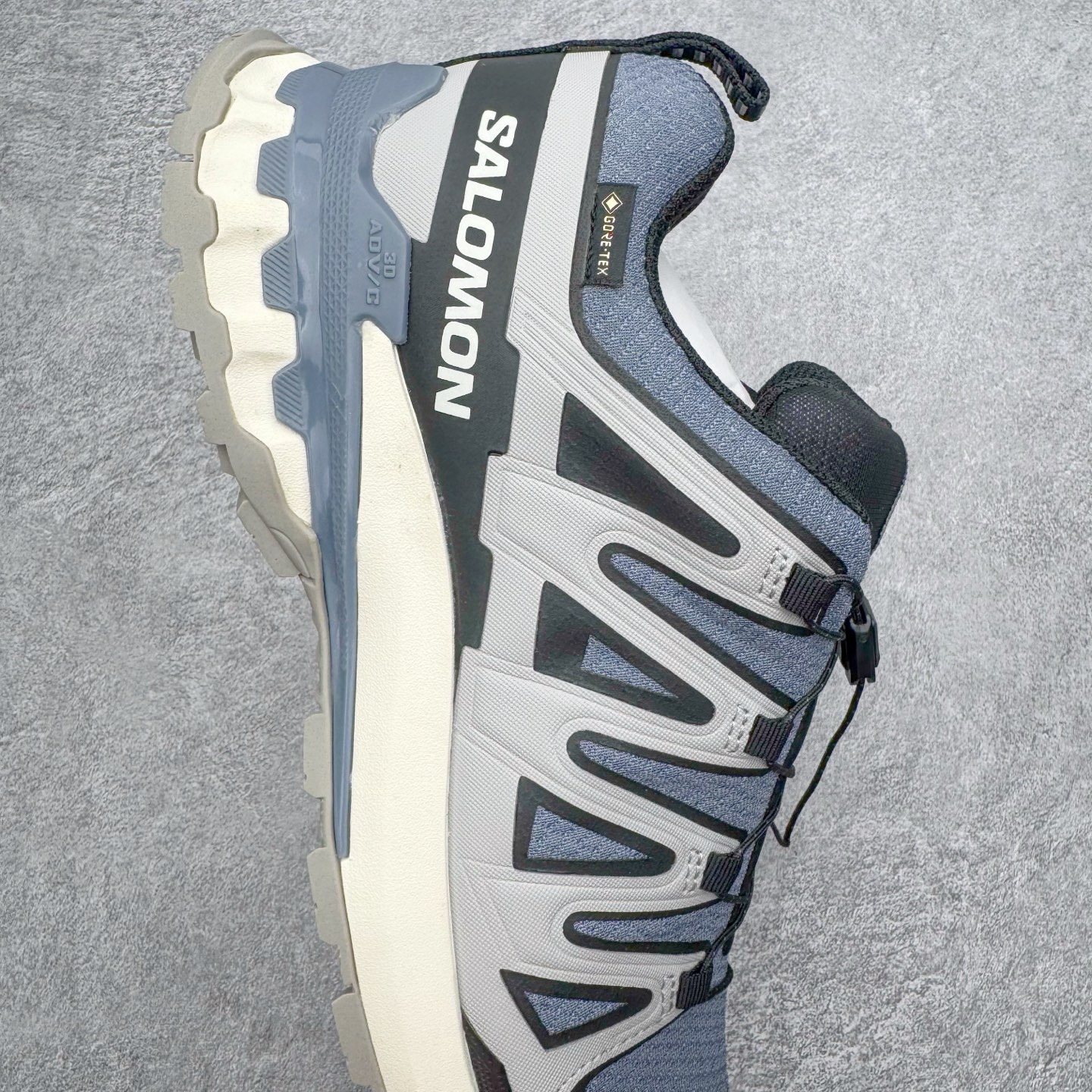 图片[6]-＃原底面 SALOMON XA PRO 3D XA PRO 3D 萨洛蒙舒适百搭舒适百搭减震耐磨透气低帮休闲越野跑步鞋 原厂底面配置 零售平台特供订单 全套原纸板楦头开发 原厂特供网布配套加持 确保原汁原味 完美呈现版型 原档数据独家私模五层组合大底 原装Ortholite轻量化鞋垫 中底布带钢印编号 原厂TPU锁扣 进口港宝加持 后跟自然饱满 还原公司包裹性 鞋面采用SENSIFT贴合技术 全方位贴合包裹脚型 鞋跟部鞋底牵引设计 提供强大的抓地性能 更适应野外崎岖不平的道路 其3D ADVANCED CHASSIS底盘 材料轻量大化 钉齿设计更具稳定性 防护性 鞋底易磨损区运用CONTAGRIP高耐磨材料 应对城市硬质路面长距离跑考验 尺码：36 36.5 37.5 38 38.5 39 40 40.5 41 42 42.5 43 44 44.5 45-选品中心