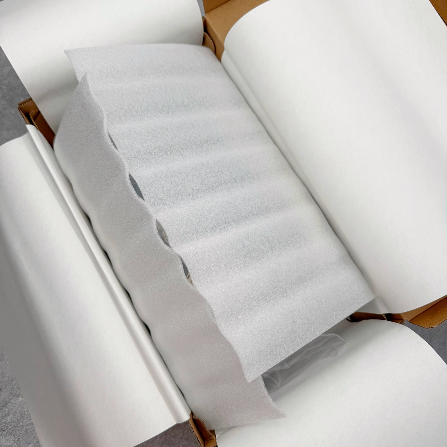 图片[21]-＃原底面 SALOMON XA PRO 3D XA PRO 3D 萨洛蒙舒适百搭舒适百搭减震耐磨透气低帮休闲越野跑步鞋 原厂底面配置 零售平台特供订单 全套原纸板楦头开发 原厂特供网布配套加持 确保原汁原味 完美呈现版型 原档数据独家私模五层组合大底 原装Ortholite轻量化鞋垫 中底布带钢印编号 原厂TPU锁扣 进口港宝加持 后跟自然饱满 还原公司包裹性 鞋面采用SENSIFT贴合技术 全方位贴合包裹脚型 鞋跟部鞋底牵引设计 提供强大的抓地性能 更适应野外崎岖不平的道路 其3D ADVANCED CHASSIS底盘 材料轻量大化 钉齿设计更具稳定性 防护性 鞋底易磨损区运用CONTAGRIP高耐磨材料 应对城市硬质路面长距离跑考验 尺码：36 36.5 37.5 38 38.5 39 40 40.5 41 42 42.5 43 44 44.5 45-选品中心