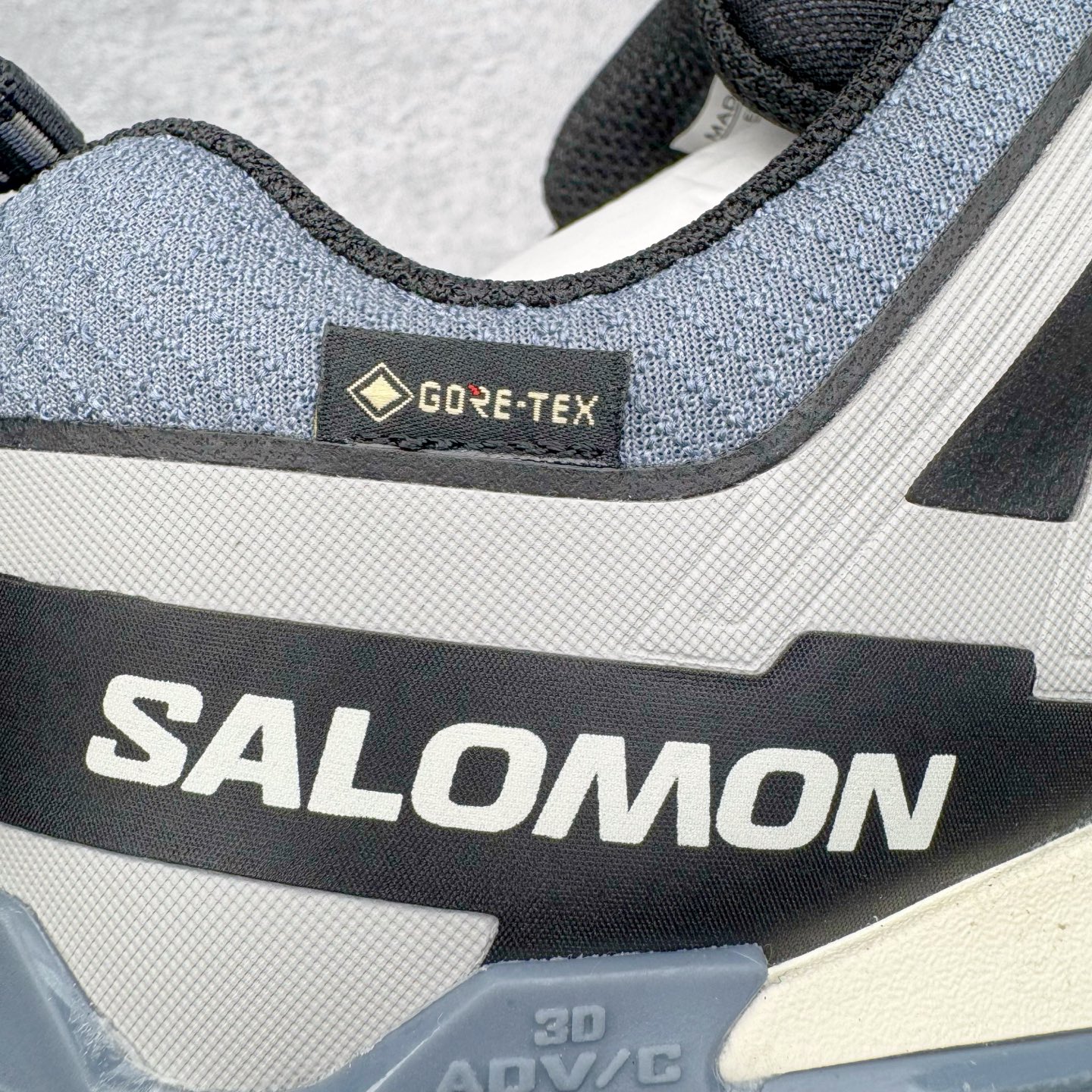 图片[19]-＃原底面 SALOMON XA PRO 3D XA PRO 3D 萨洛蒙舒适百搭舒适百搭减震耐磨透气低帮休闲越野跑步鞋 原厂底面配置 零售平台特供订单 全套原纸板楦头开发 原厂特供网布配套加持 确保原汁原味 完美呈现版型 原档数据独家私模五层组合大底 原装Ortholite轻量化鞋垫 中底布带钢印编号 原厂TPU锁扣 进口港宝加持 后跟自然饱满 还原公司包裹性 鞋面采用SENSIFT贴合技术 全方位贴合包裹脚型 鞋跟部鞋底牵引设计 提供强大的抓地性能 更适应野外崎岖不平的道路 其3D ADVANCED CHASSIS底盘 材料轻量大化 钉齿设计更具稳定性 防护性 鞋底易磨损区运用CONTAGRIP高耐磨材料 应对城市硬质路面长距离跑考验 尺码：36 36.5 37.5 38 38.5 39 40 40.5 41 42 42.5 43 44 44.5 45-选品中心