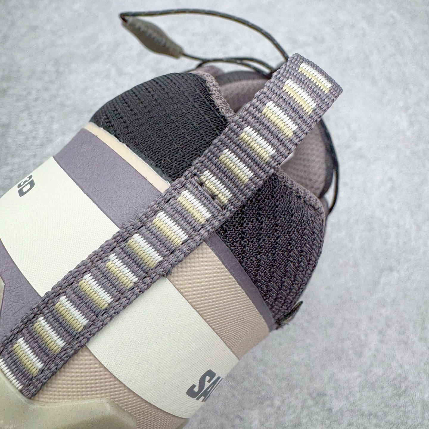 图片[16]-＃原底面 SALOMON XA PRO 3D XA PRO 3D 萨洛蒙舒适百搭舒适百搭减震耐磨透气低帮休闲越野跑步鞋 原厂底面配置 零售平台特供订单 全套原纸板楦头开发 原厂特供网布配套加持 确保原汁原味 完美呈现版型 原档数据独家私模五层组合大底 原装Ortholite轻量化鞋垫 中底布带钢印编号 原厂TPU锁扣 进口港宝加持 后跟自然饱满 还原公司包裹性 鞋面采用SENSIFT贴合技术 全方位贴合包裹脚型 鞋跟部鞋底牵引设计 提供强大的抓地性能 更适应野外崎岖不平的道路 其3D ADVANCED CHASSIS底盘 材料轻量大化 钉齿设计更具稳定性 防护性 鞋底易磨损区运用CONTAGRIP高耐磨材料 应对城市硬质路面长距离跑考验 尺码：36 36.5 37.5 38 38.5 39 40 40.5 41 42 42.5 43 44 44.5 45-选品中心