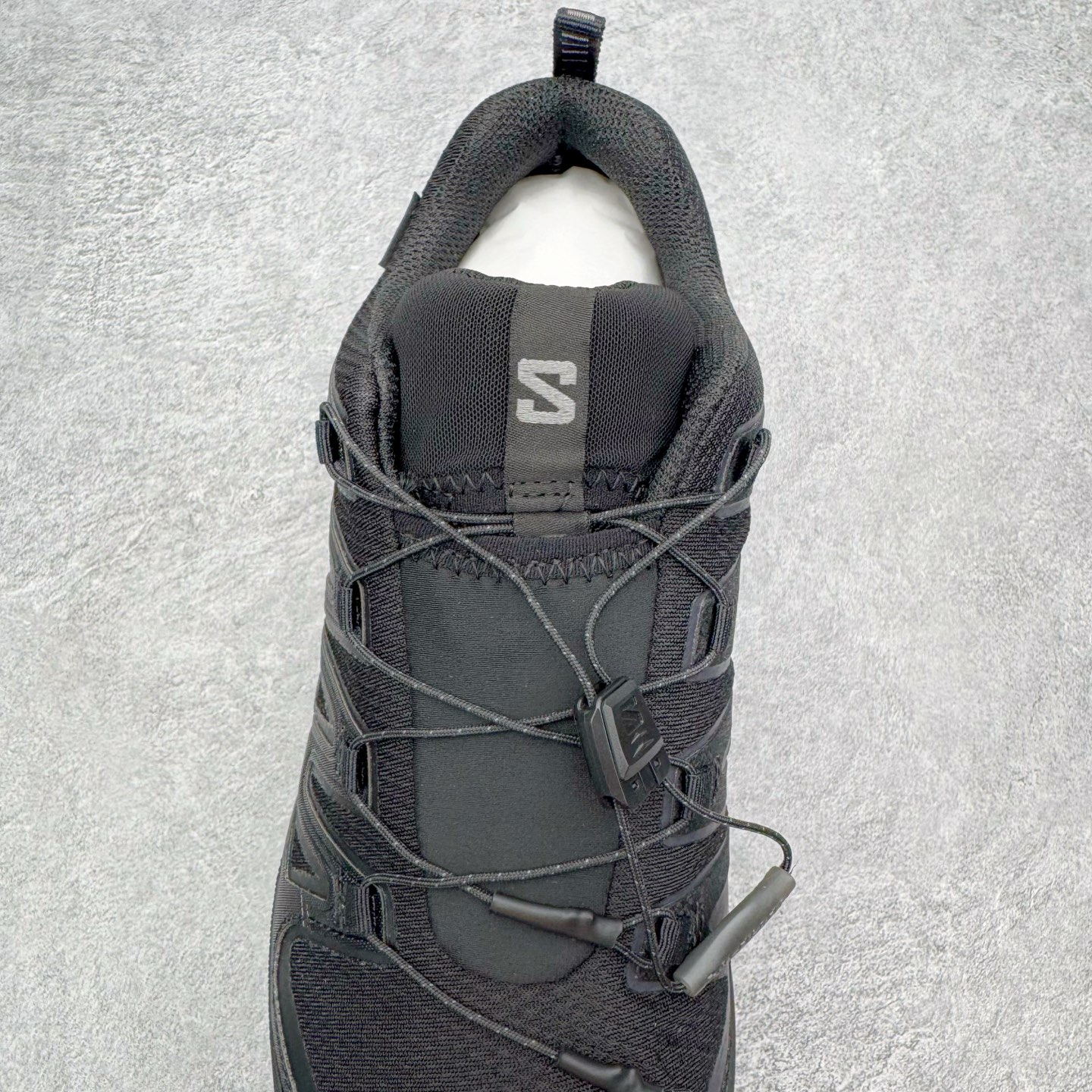 图片[5]-＃原底面 SALOMON XA PRO 3D XA PRO 3D 萨洛蒙舒适百搭舒适百搭减震耐磨透气低帮休闲越野跑步鞋 原厂底面配置 零售平台特供订单 全套原纸板楦头开发 原厂特供网布配套加持 确保原汁原味 完美呈现版型 原档数据独家私模五层组合大底 原装Ortholite轻量化鞋垫 中底布带钢印编号 原厂TPU锁扣 进口港宝加持 后跟自然饱满 还原公司包裹性 鞋面采用SENSIFT贴合技术 全方位贴合包裹脚型 鞋跟部鞋底牵引设计 提供强大的抓地性能 更适应野外崎岖不平的道路 其3D ADVANCED CHASSIS底盘 材料轻量大化 钉齿设计更具稳定性 防护性 鞋底易磨损区运用CONTAGRIP高耐磨材料 应对城市硬质路面长距离跑考验 尺码：36 36.5 37.5 38 38.5 39 40 40.5 41 42 42.5 43 44 44.5 45-选品中心