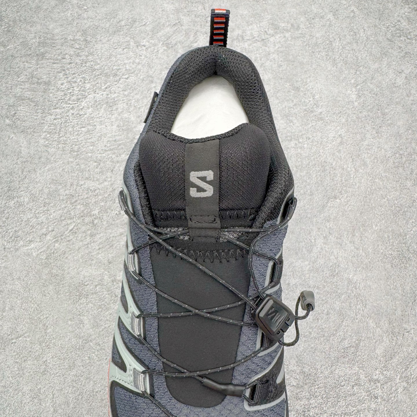 图片[5]-＃原底面 SALOMON XA PRO 3D XA PRO 3D 萨洛蒙舒适百搭舒适百搭减震耐磨透气低帮休闲越野跑步鞋 原厂底面配置 零售平台特供订单 全套原纸板楦头开发 原厂特供网布配套加持 确保原汁原味 完美呈现版型 原档数据独家私模五层组合大底 原装Ortholite轻量化鞋垫 中底布带钢印编号 原厂TPU锁扣 进口港宝加持 后跟自然饱满 还原公司包裹性 鞋面采用SENSIFT贴合技术 全方位贴合包裹脚型 鞋跟部鞋底牵引设计 提供强大的抓地性能 更适应野外崎岖不平的道路 其3D ADVANCED CHASSIS底盘 材料轻量大化 钉齿设计更具稳定性 防护性 鞋底易磨损区运用CONTAGRIP高耐磨材料 应对城市硬质路面长距离跑考验 尺码：36 36.5 37.5 38 38.5 39 40 40.5 41 42 42.5 43 44 44.5 45-选品中心