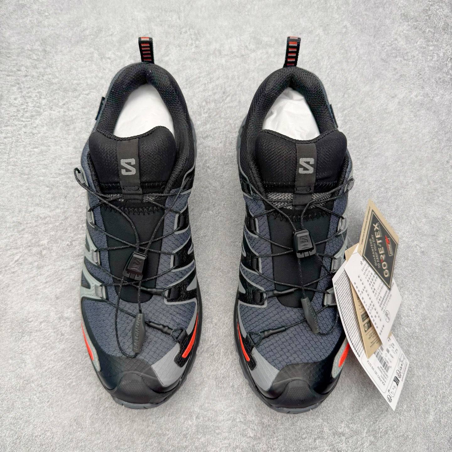 图片[2]-＃原底面 SALOMON XA PRO 3D XA PRO 3D 萨洛蒙舒适百搭舒适百搭减震耐磨透气低帮休闲越野跑步鞋 原厂底面配置 零售平台特供订单 全套原纸板楦头开发 原厂特供网布配套加持 确保原汁原味 完美呈现版型 原档数据独家私模五层组合大底 原装Ortholite轻量化鞋垫 中底布带钢印编号 原厂TPU锁扣 进口港宝加持 后跟自然饱满 还原公司包裹性 鞋面采用SENSIFT贴合技术 全方位贴合包裹脚型 鞋跟部鞋底牵引设计 提供强大的抓地性能 更适应野外崎岖不平的道路 其3D ADVANCED CHASSIS底盘 材料轻量大化 钉齿设计更具稳定性 防护性 鞋底易磨损区运用CONTAGRIP高耐磨材料 应对城市硬质路面长距离跑考验 尺码：36 36.5 37.5 38 38.5 39 40 40.5 41 42 42.5 43 44 44.5 45-选品中心