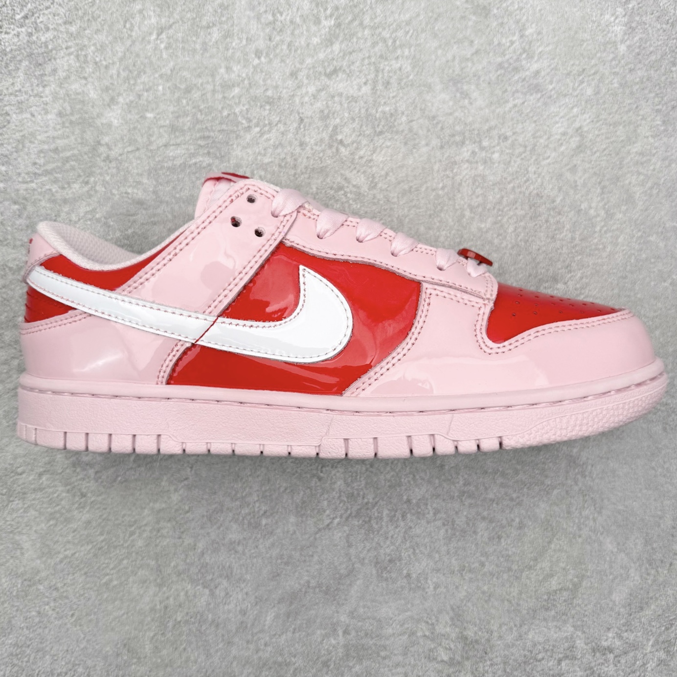 NK Dunk Valentine\’s Day 情人节 粉色 IQ5378-663 极限压缩利润空间 超乎所想的高性价比 用料绝不含糊 原盒原配 正确耐磨橡胶大底 超高清洁度 全鞋零毛边皮料切割 全套原楦原模倾力打造完美版型 尺码：36 36.5 37.5 38 38.5 39 40 40.5 41 42 42.5 43 44 44.5 45 46 47.5-选品中心