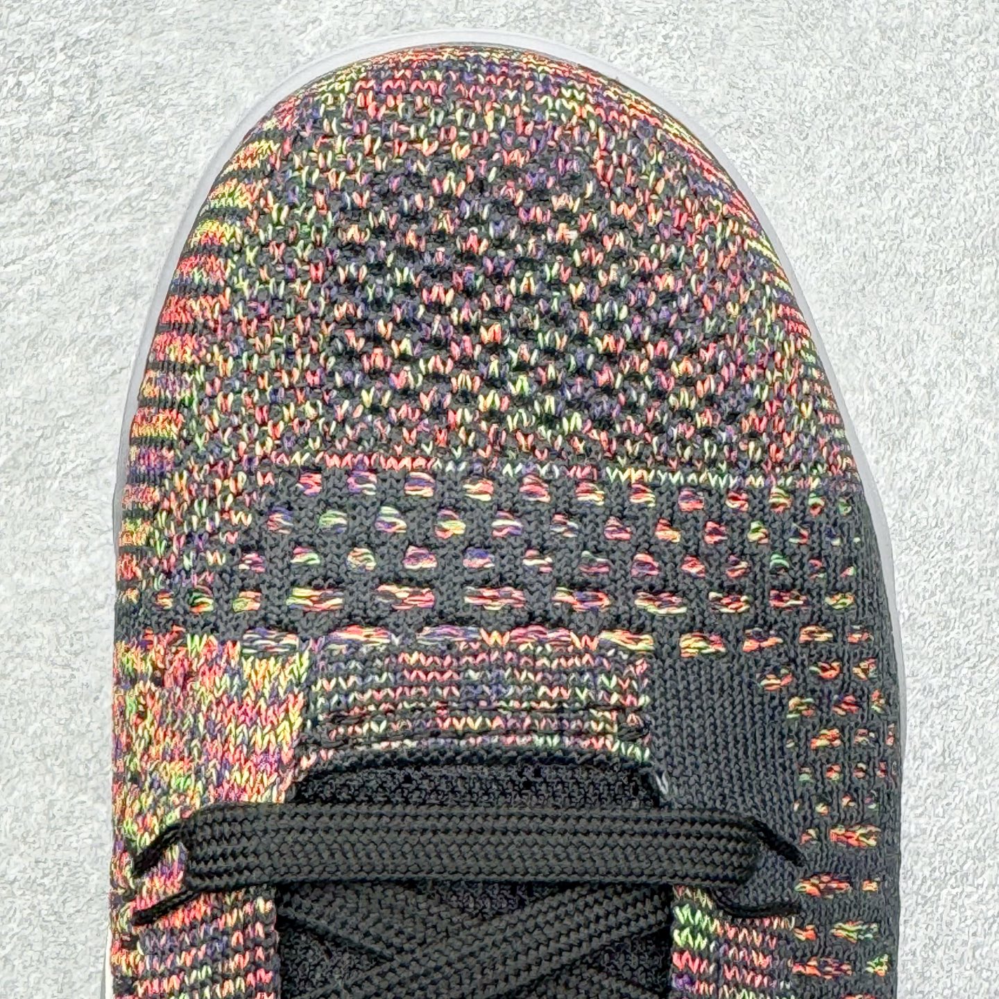 图片[17]-＃灭世纯原 NK KOBE 9 ELITE PROTRO 科比9代精英高帮 大师之路 FZ7335-001 2025曼巴年🐍重磅新品 市场最强科比9代精英版 独家出货 ✅原楦打造灵动版型 鞋头➕腰身➕后跟 360°无死角 ✅原厂工艺3层立体编织flyknit鞋面 厚度同步ZP吊打市场“纯原” ✅原厂碳板加持 立体感区分市场货品 ✅区分市场货品🌪过验级拉帮细节 ✅内置全新复刻版中底鞋垫 REACT缓震 密度增加抗衰减 ✅针对海外市场增加 47.5 满足精英选手实战需求 最强科9 灭世制造 用实力让情怀落地 👊🏻 实拍调校N版已经零色差零失真 百分百还原实物色彩所见即所得 不存在货不对板色差等低级问题 选购参考实物拍摄 不混卖不参货 只用心做好货严格选品 承诺混一赔十 尺码：39 40 40.5 41 42 42.5 43 44 44.5 45 46 47.5-选品中心