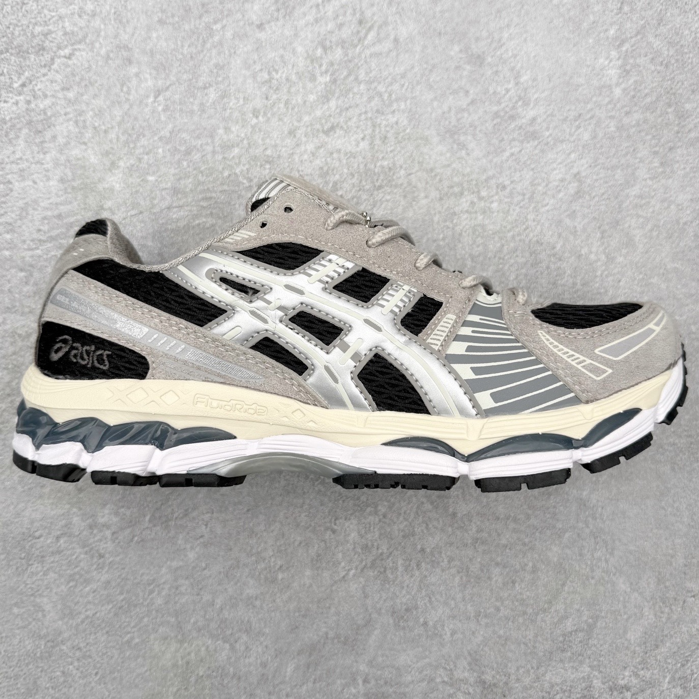 图片[3]-Asics Gel Kayano 12.1 亚瑟士卡亚诺12.1代系列低帮轻量缓震休闲运动跑步鞋 采用环保太空合成革配合透气网眼布鞋面材质 中底3D可视GEL缓震胶效果 升级EVA全新缓震中底部位科技组合耐磨橡胶外底片 尺码：36 37 37.5 38 39 39.5 40.5 41.5 42 42.5 43.5 44 44.5 45-选品中心
