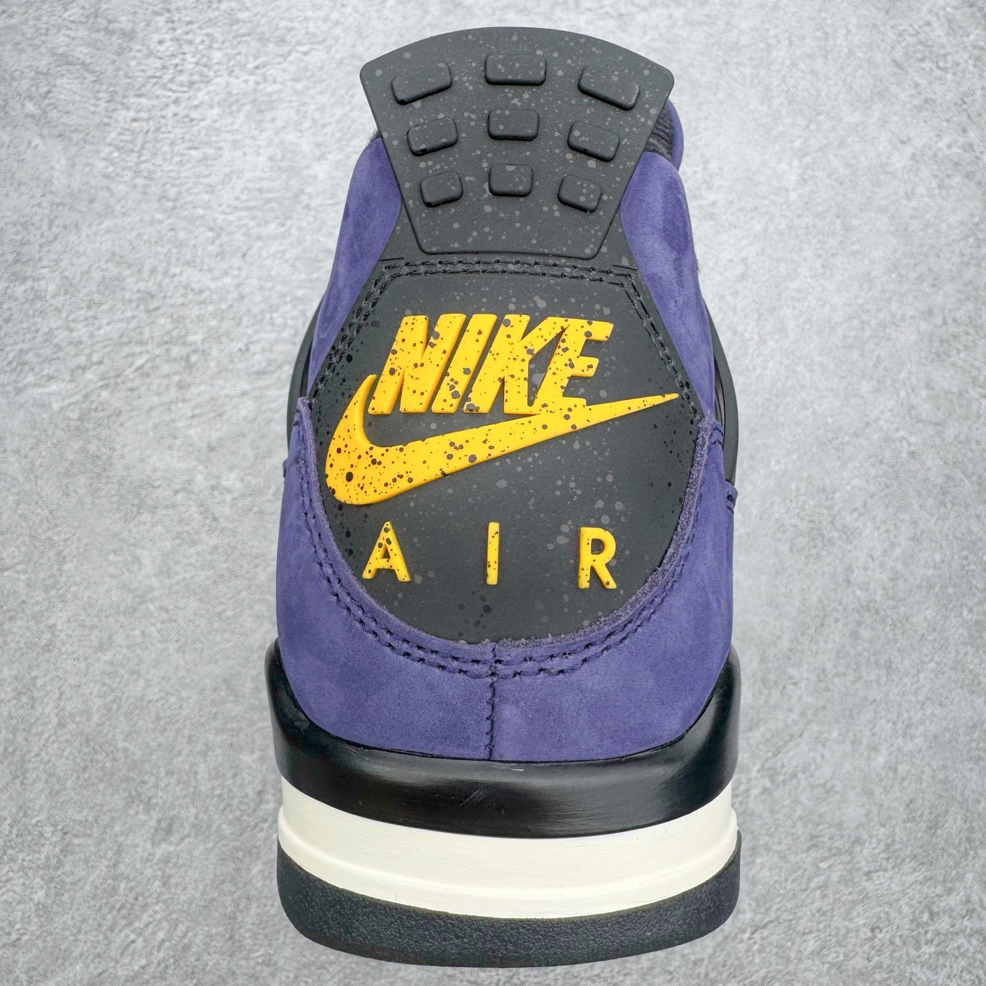 图片[8]-＃K版纯原 Air Jordan AJ4 Retro “Imperial Purple” 帝王紫 FV5029-500 全新升级改良 原鞋原楦原纸板同源开发 完美呈现乔4的版型 内侧正确双色网格 还原细节 原厂皮料 正确气垫颜色 正确网格工艺 正确拉帮工艺 全鞋原装材料制作 原档案原模具打造 支持全方位与正品对比 尺码：36 36.5 37.5 38 38.5 39 40 40.5 41 42 42.5 43 44 44.5 45 46 47.5-选品中心