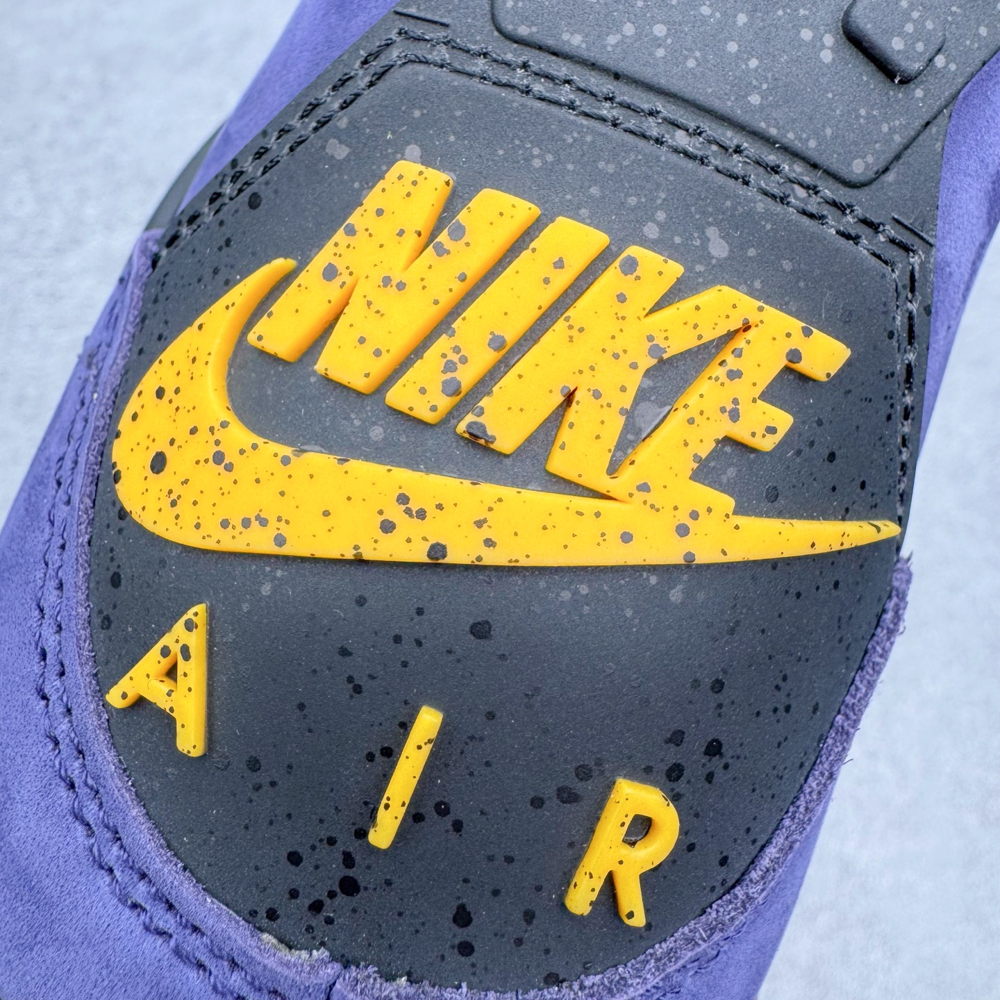 图片[15]-＃K版纯原 Air Jordan AJ4 Retro “Imperial Purple” 帝王紫 FV5029-500 全新升级改良 原鞋原楦原纸板同源开发 完美呈现乔4的版型 内侧正确双色网格 还原细节 原厂皮料 正确气垫颜色 正确网格工艺 正确拉帮工艺 全鞋原装材料制作 原档案原模具打造 支持全方位与正品对比 尺码：36 36.5 37.5 38 38.5 39 40 40.5 41 42 42.5 43 44 44.5 45 46 47.5-选品中心